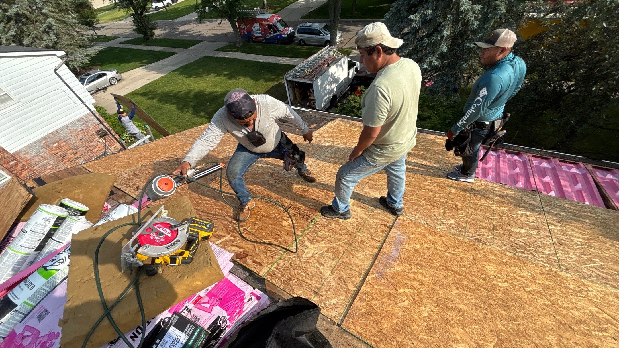 Roof Replacement using Owens Corning Brownwood by 180 Contractors