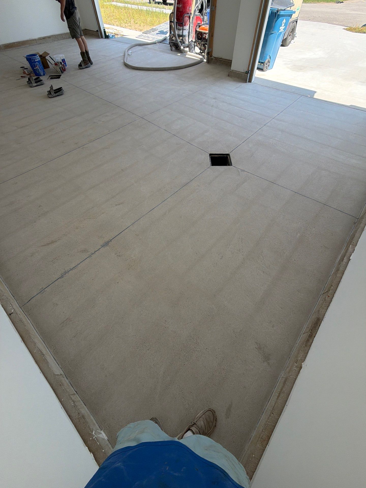 Custom Grey Epoxy Flake Garage Floor Coating in Holland by Gordon Painting