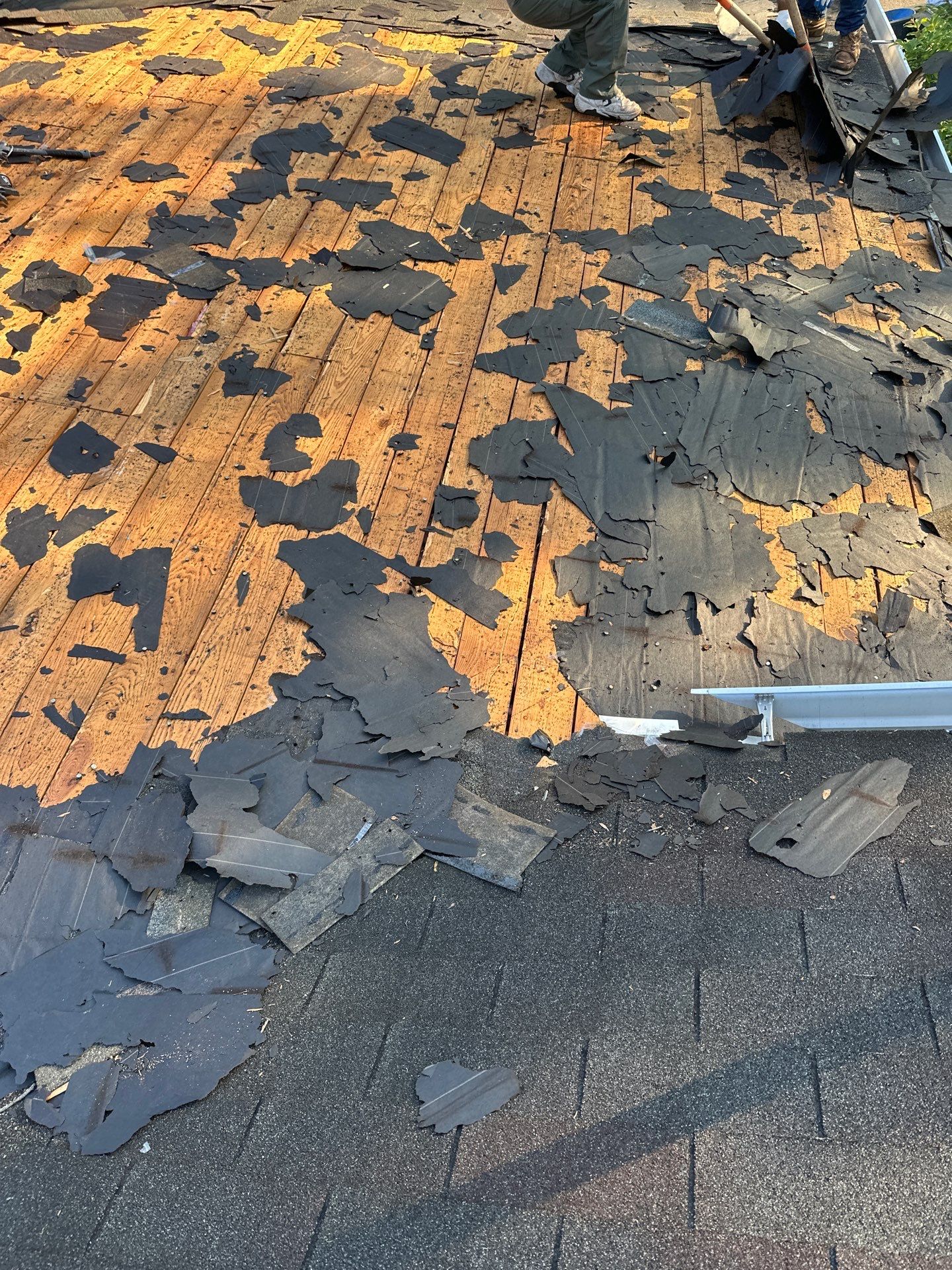 Residential Roofing Installation using GAF Timberline HDZ and Standing Seam Metal by Undersun Roofing 