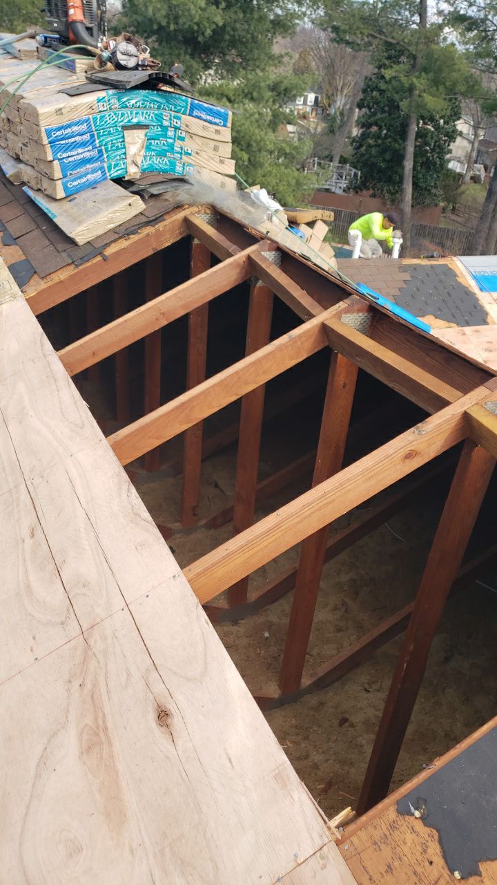 Springfield: CertainTeed Landmark Designer Shingles in Burnt Sienna by RM Banning, Inc.