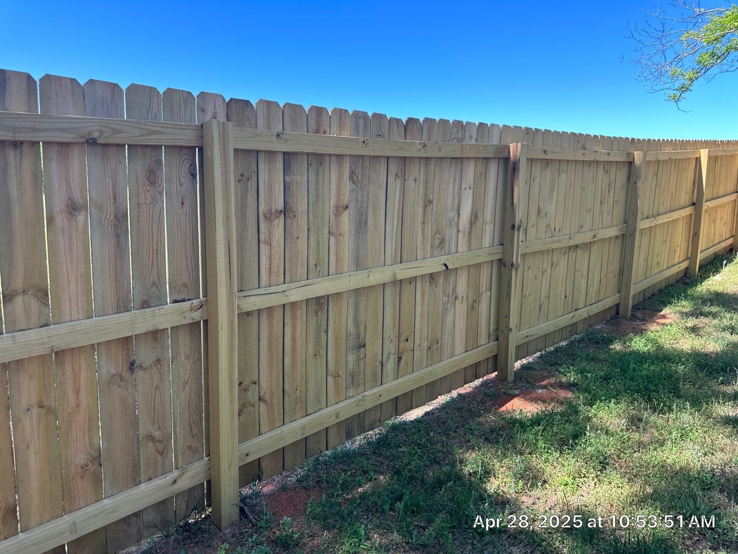 Wood Fence using Wood Sealant by DuraSeal