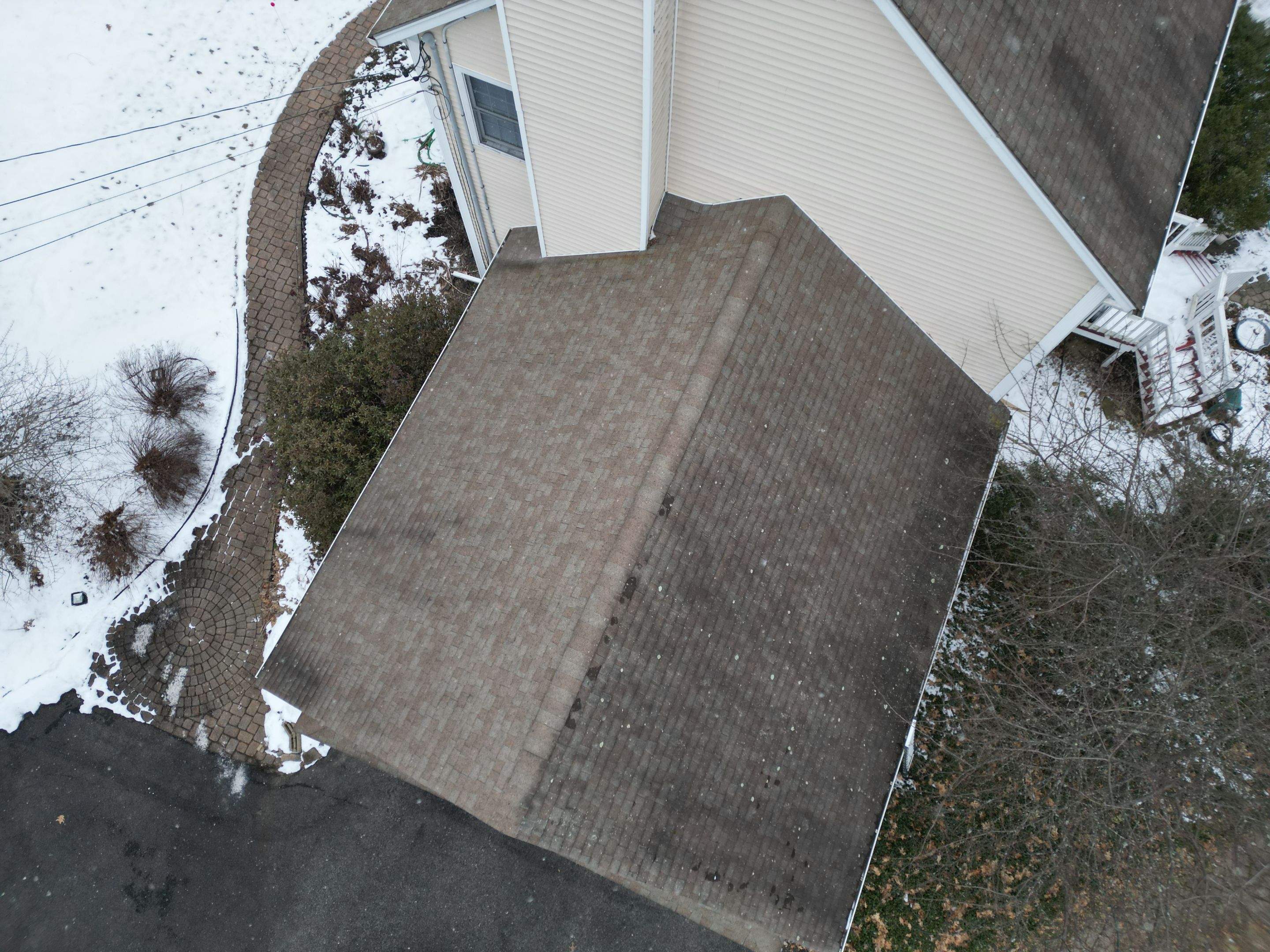 Realtor consult by Mighty Dog Roofing of Greater Middlesex County