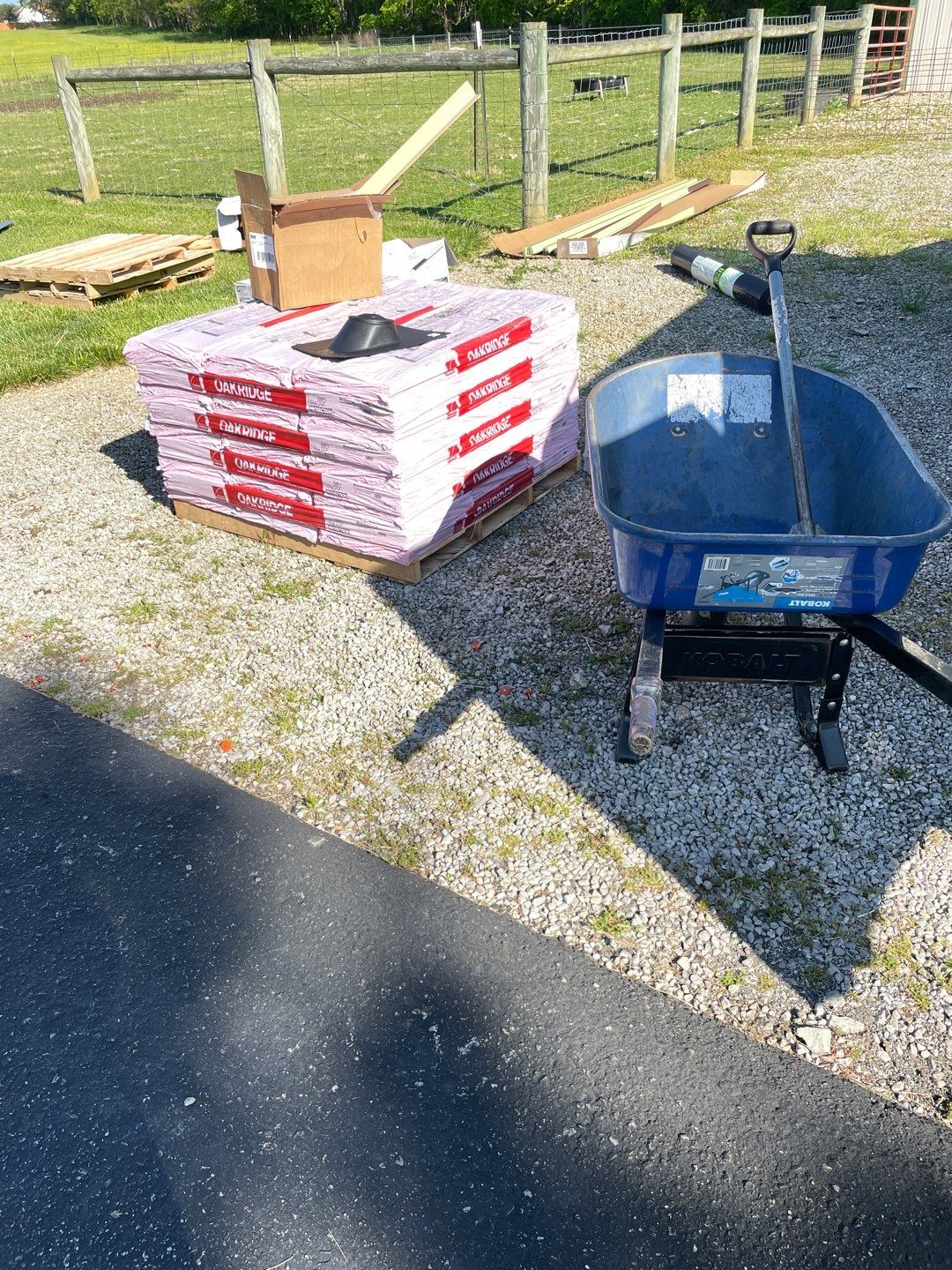Residential Roofing Installation using Ownes Corning Brownwood Duration by Storm Contracting