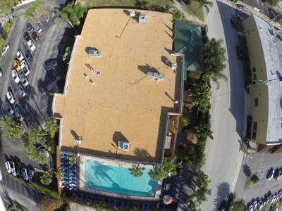 Club Orlando – Drainage & Edge Detail Focused Commercial Reroof
