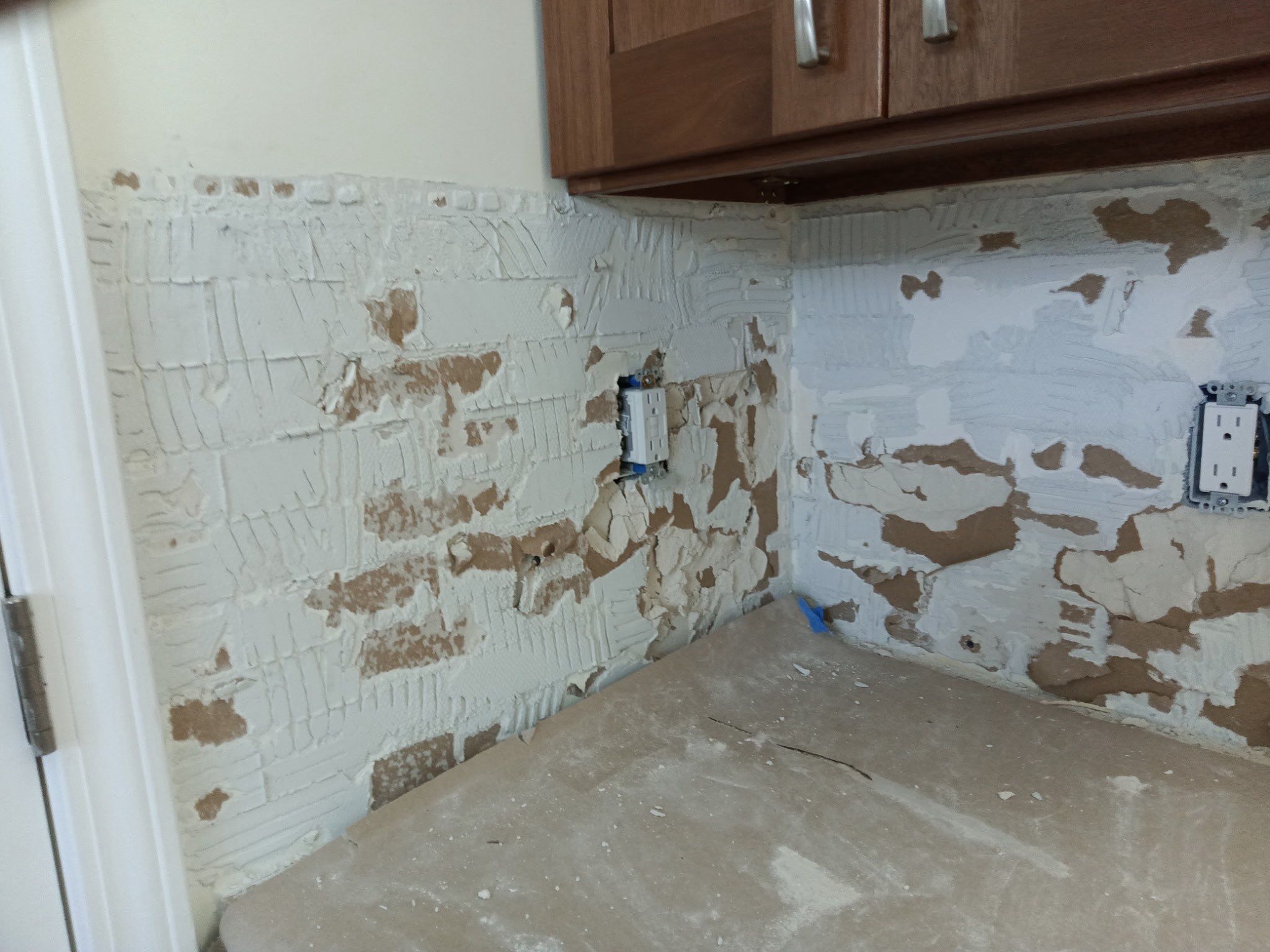 Backsplash Fix From Previous Install by Axtra Hand