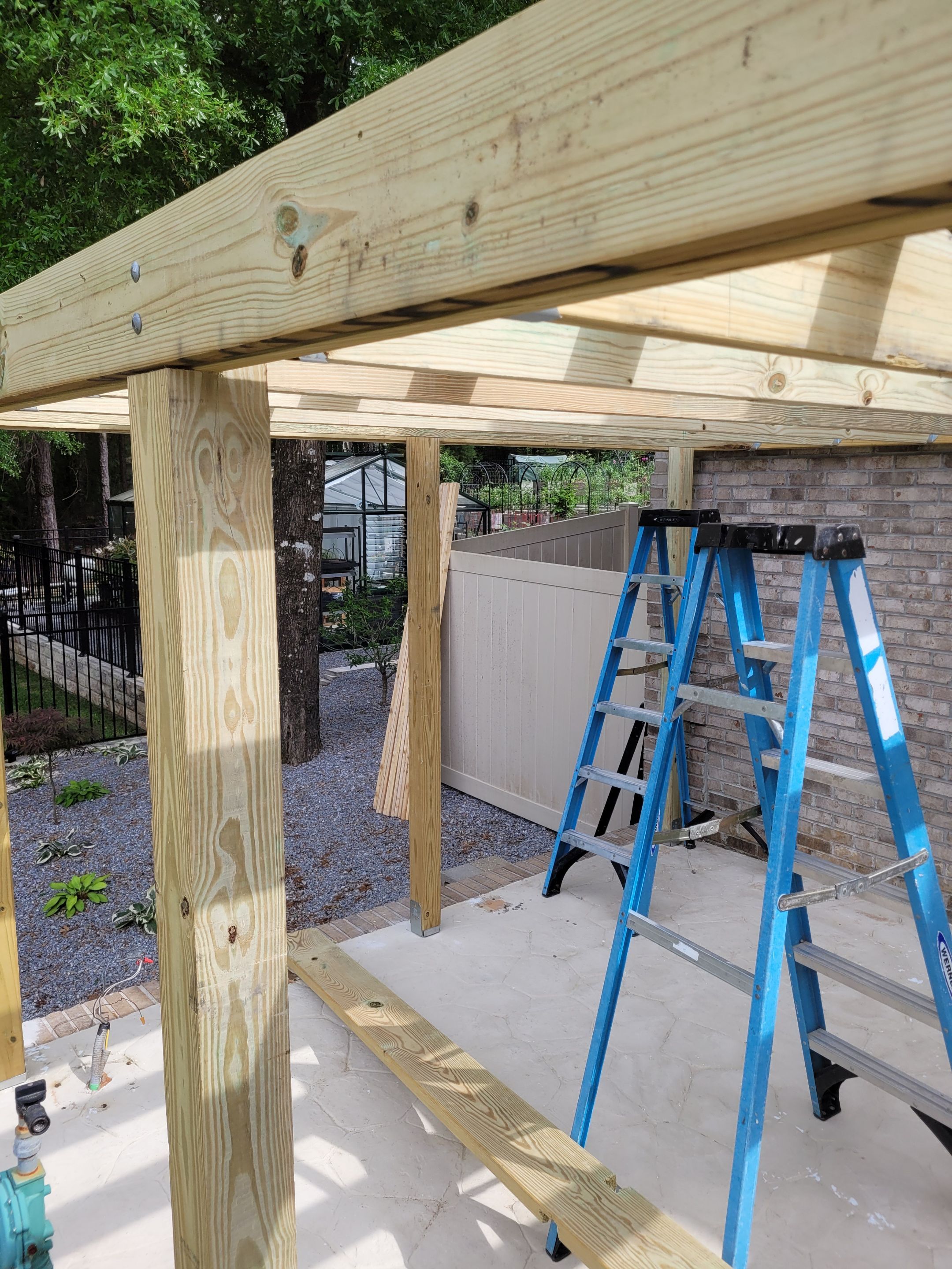 Elevated Screen Room in Crestview by Titan Sunrooms