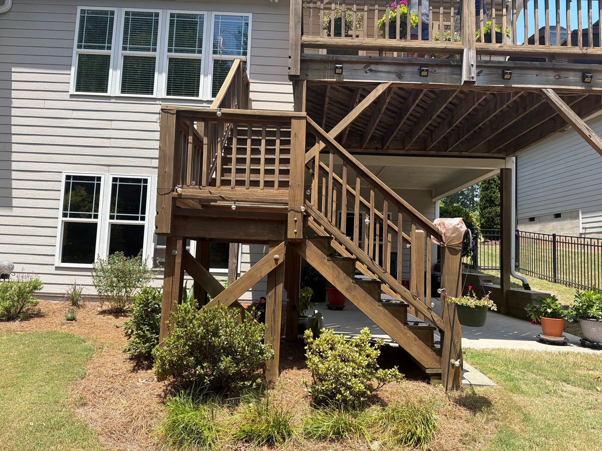 Deck using Wood Sealant by DuraSeal