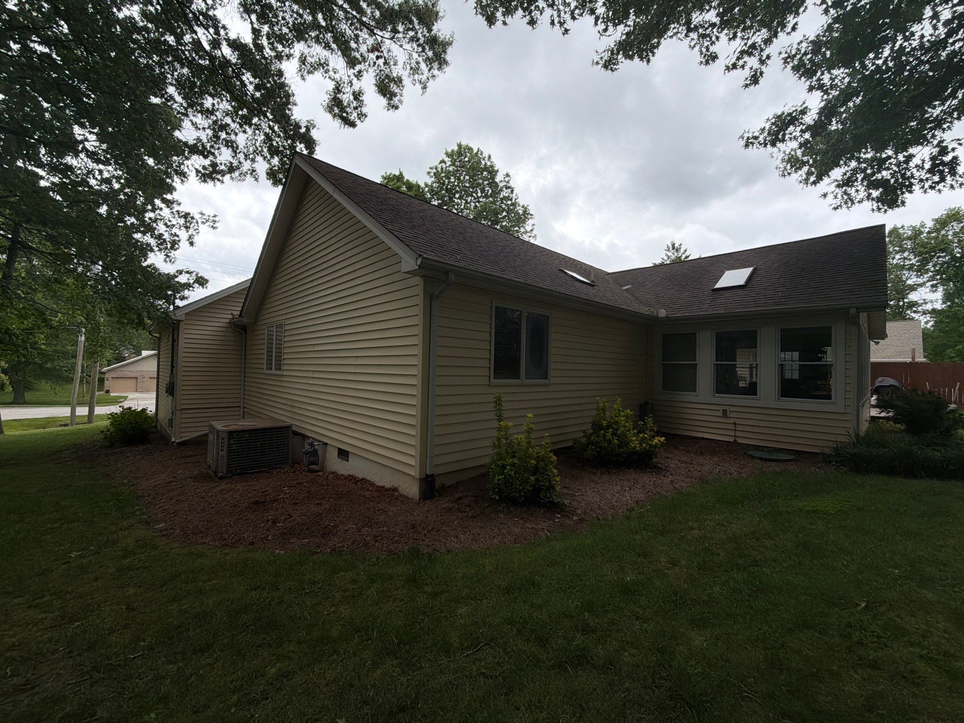 Comprehensive Gutter Cleaning and Pressure Washing Service in Crossville, TN by Affordable Pros
