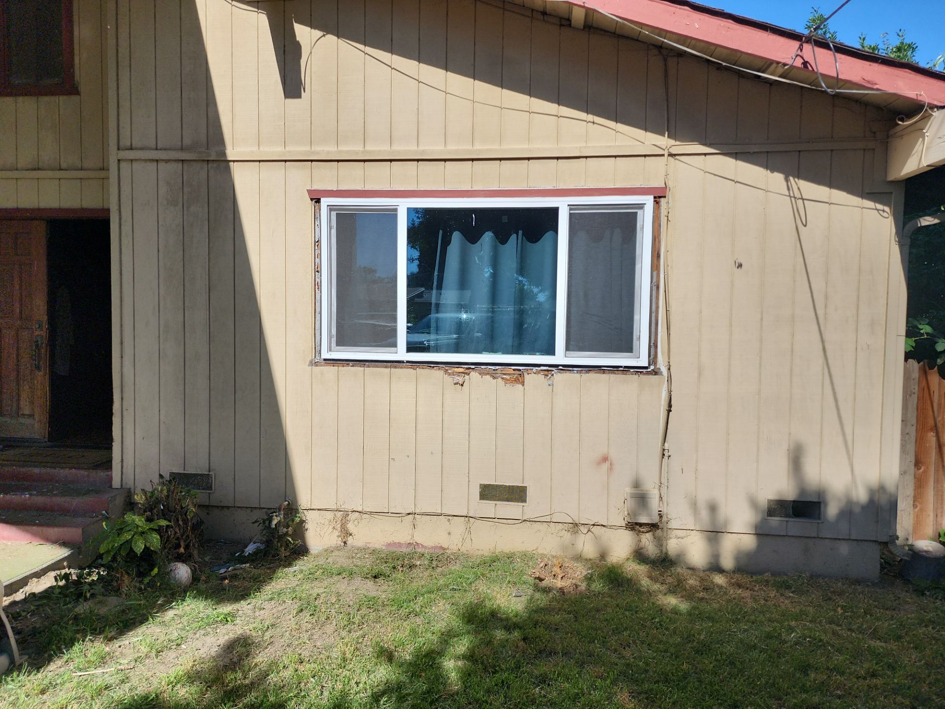 Front Window Dry Rot Repair and Siding Restoration by McCray's Handyman, Inc.