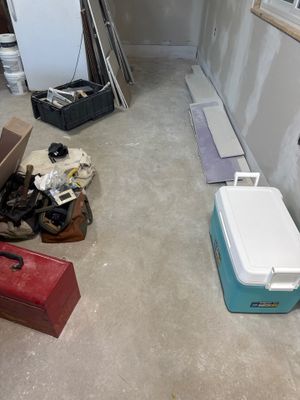 Custom Tidal Wave Epoxy Flake Floor Installation in Mears