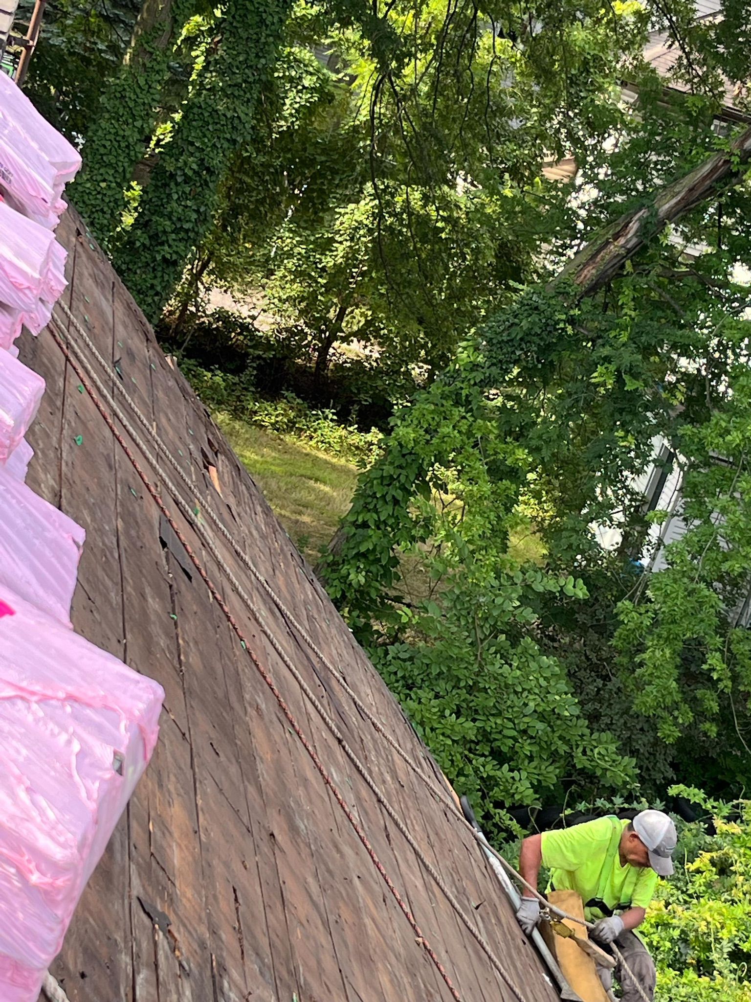 Akron's Finest: The Williamsburg Gray Standard by Cornerstone Roofing And Siding
