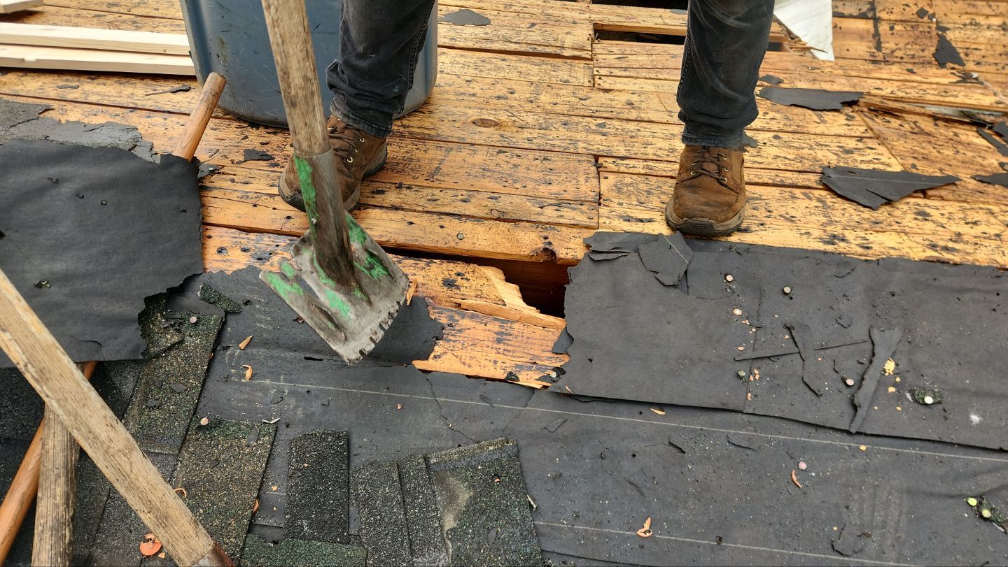 Project in St. Petersburg 33711 by Mitchell Roofing Company LLC 