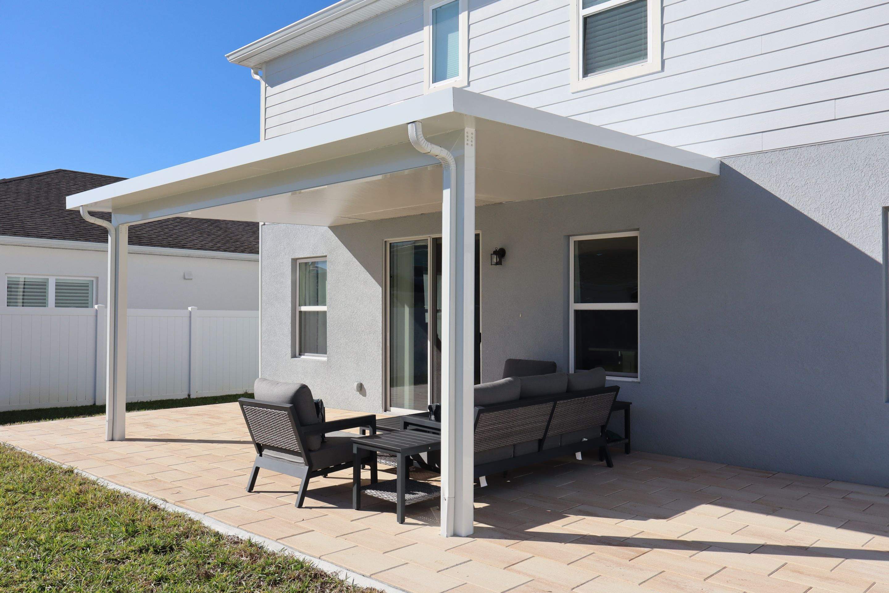 Patio cover and pavers  using Aluminum  by Orlando pergolas 