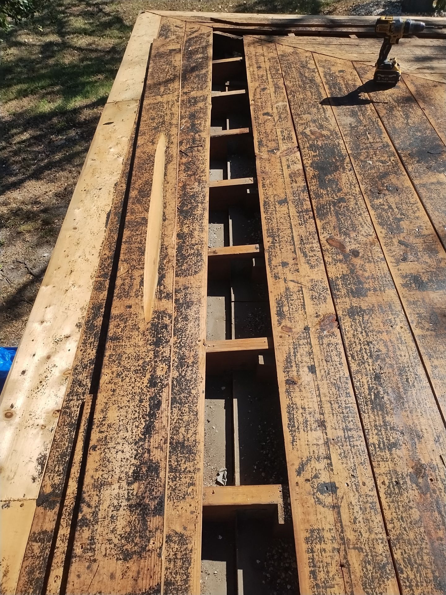 Project in St. Petersburg 33710 by Mitchell Roofing Company LLC