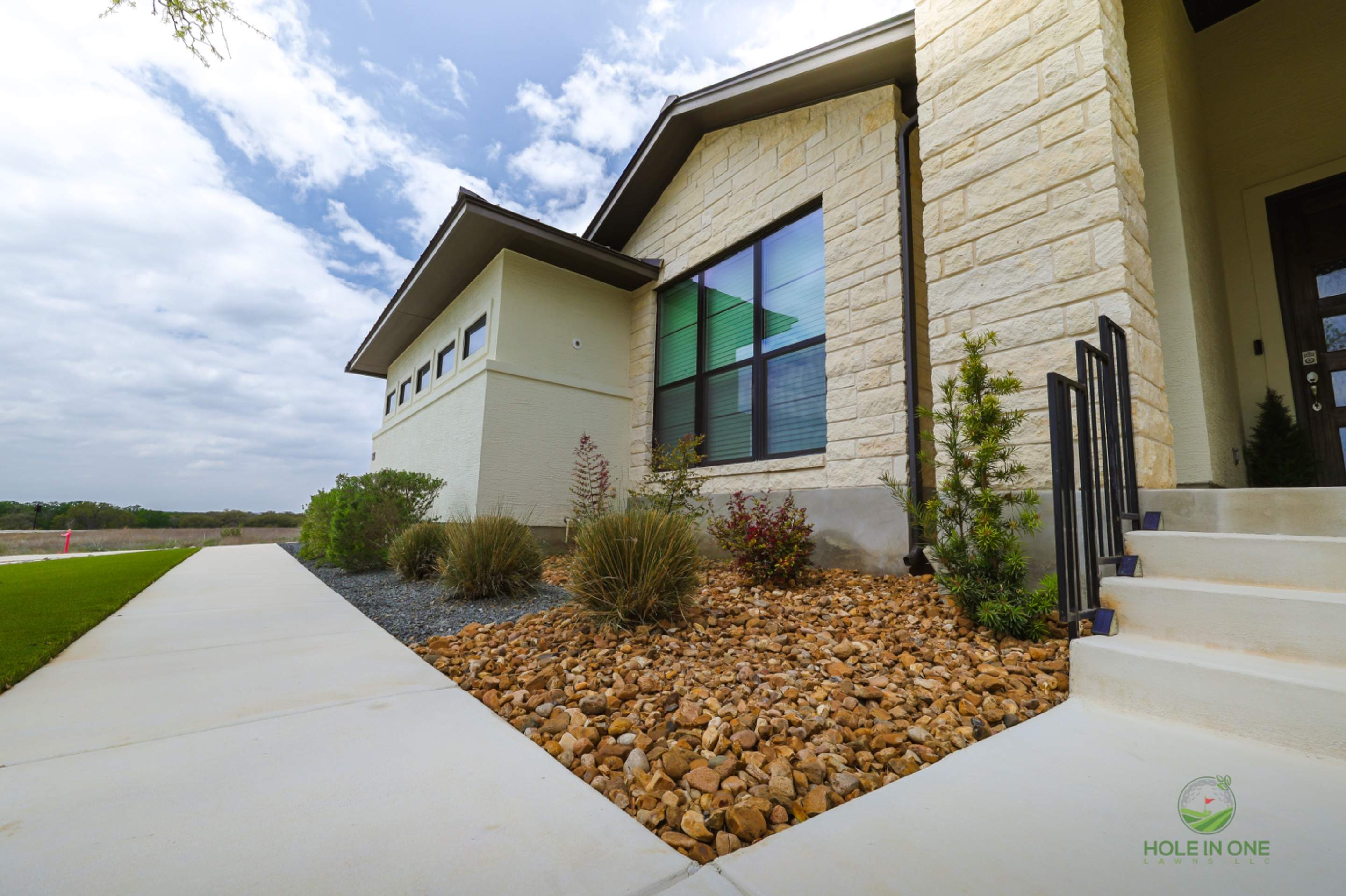 Belle Oaks, Bulverde TX by Hole In One Lawns, LLC