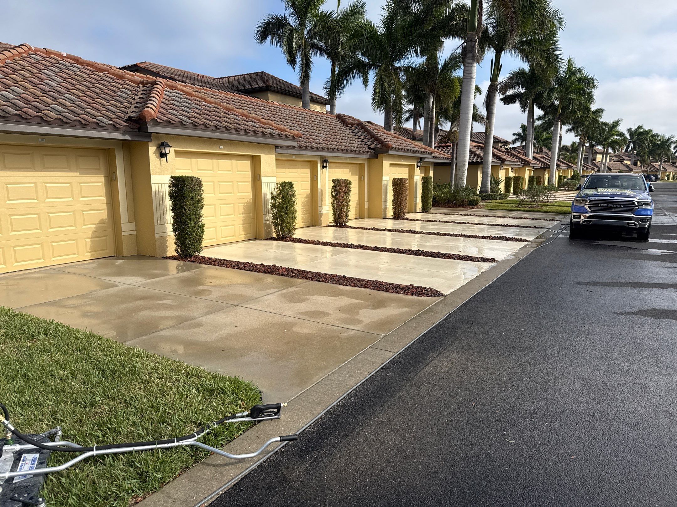HOA Condo Concrete Driveway & Sidewalk Cleaning – River Strand Community, Bradenton, FL by Sunshine AquaWash