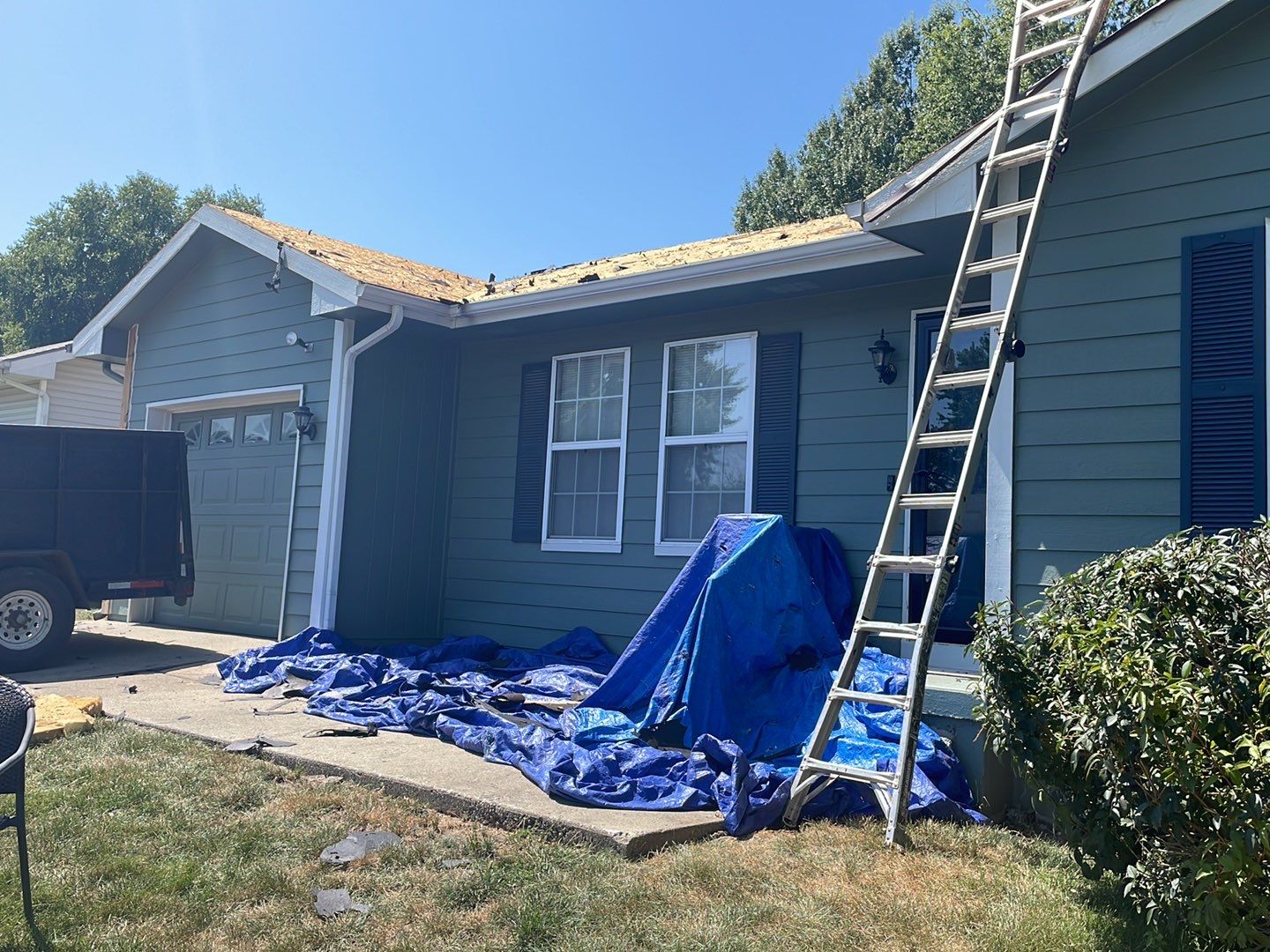 Residential Roofing Installation using IKO Dynasty by EEC Windows, Siding & Roofing
