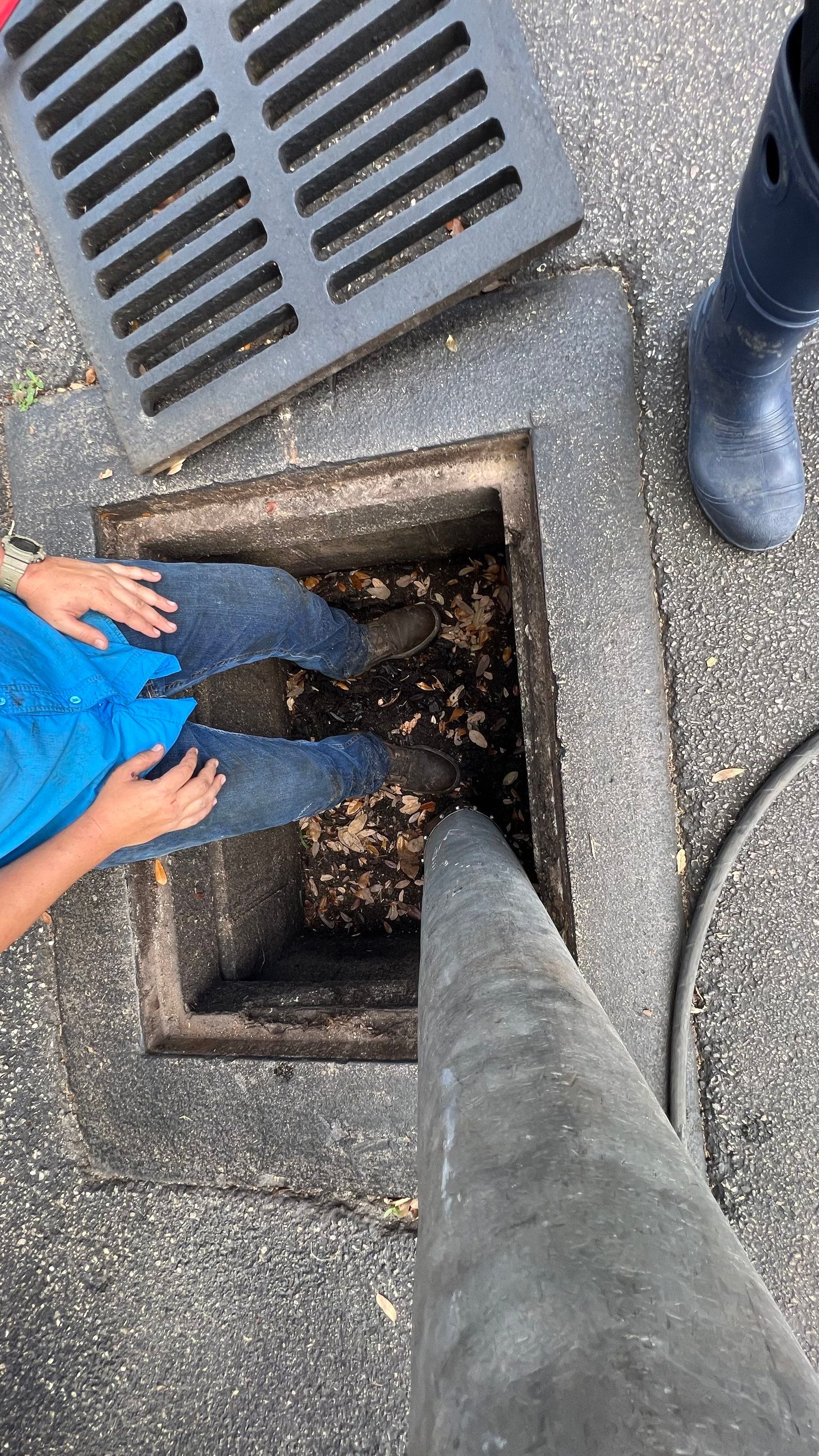 Apartment Complex Storm Water System Cleaning and Maintenance by APS Power & Water