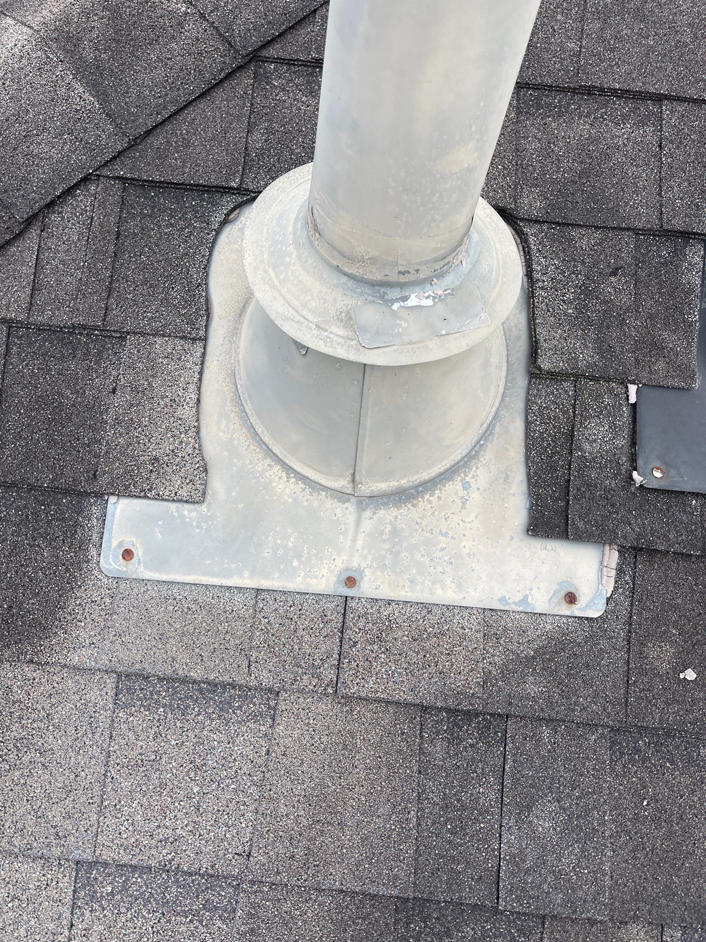 Hail Damage using Owen's Corning Duration (Lifetime) Shingles by Roof Repair Company