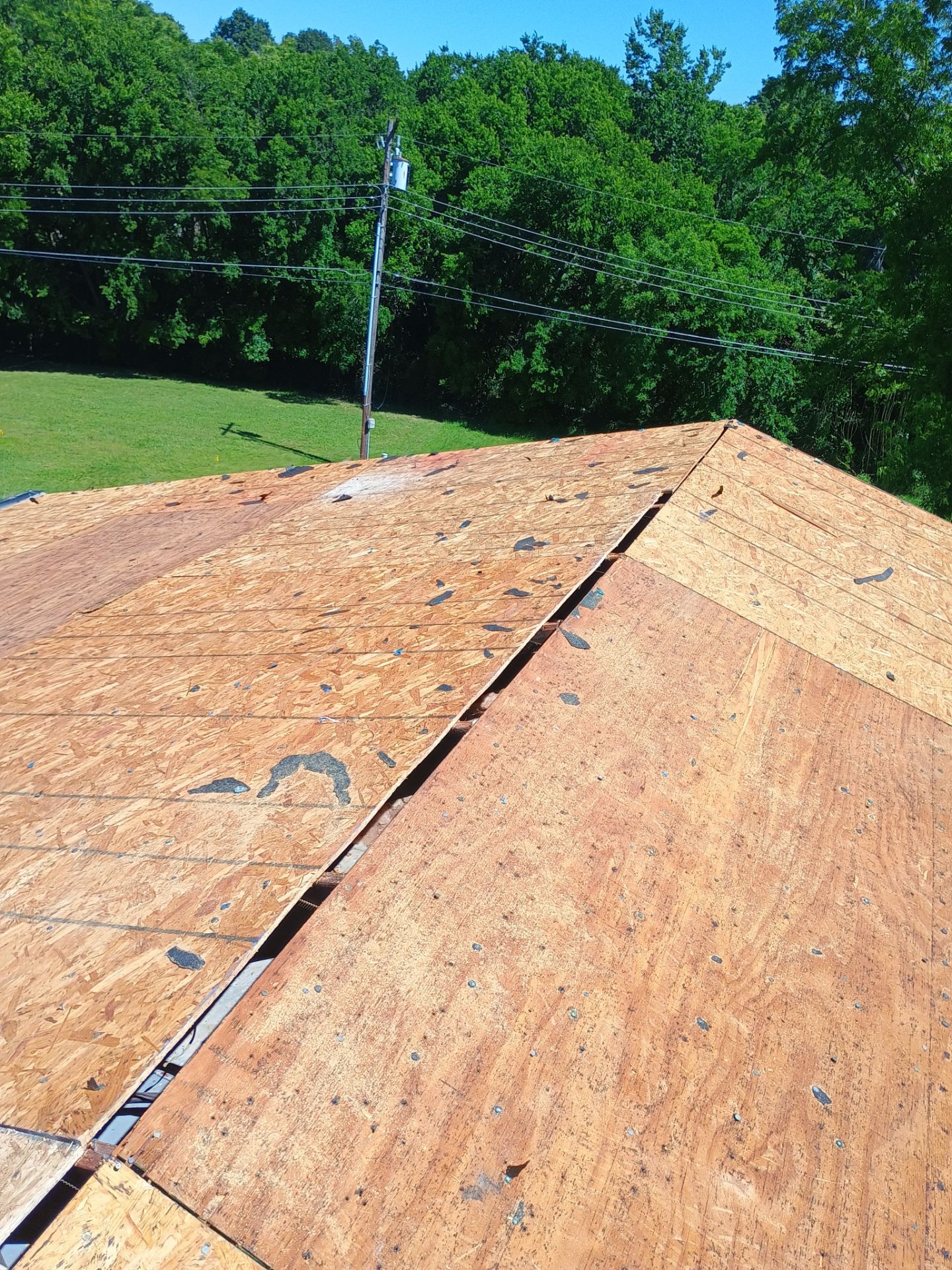 GAF Architectural Shingle Roof Replacement on Modern Ardmore Residence by BANA Roofing and Solar Supply