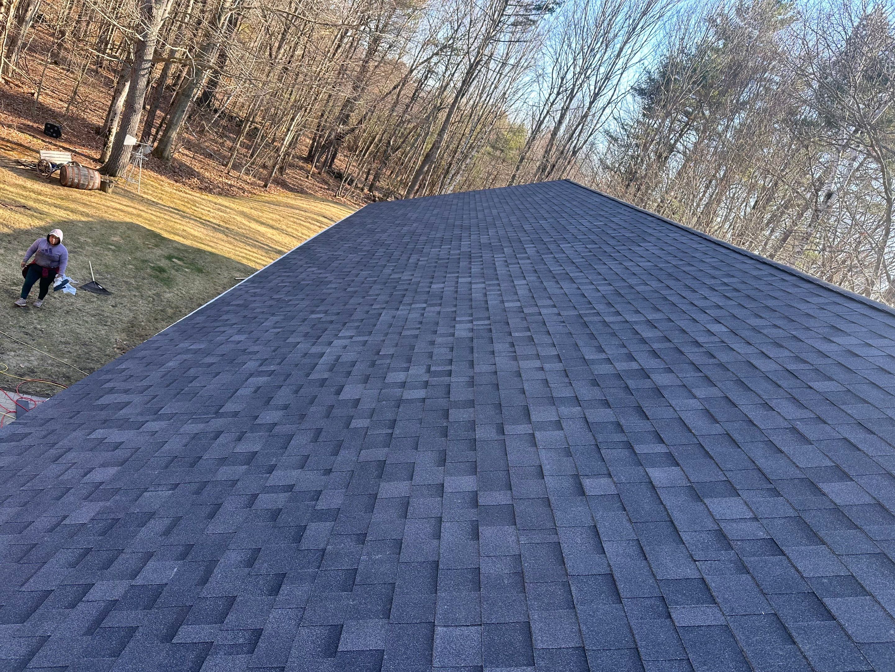 Vinyl Siding and Asphalt Roofing Replacement in Deerfield by Tall pine roofing