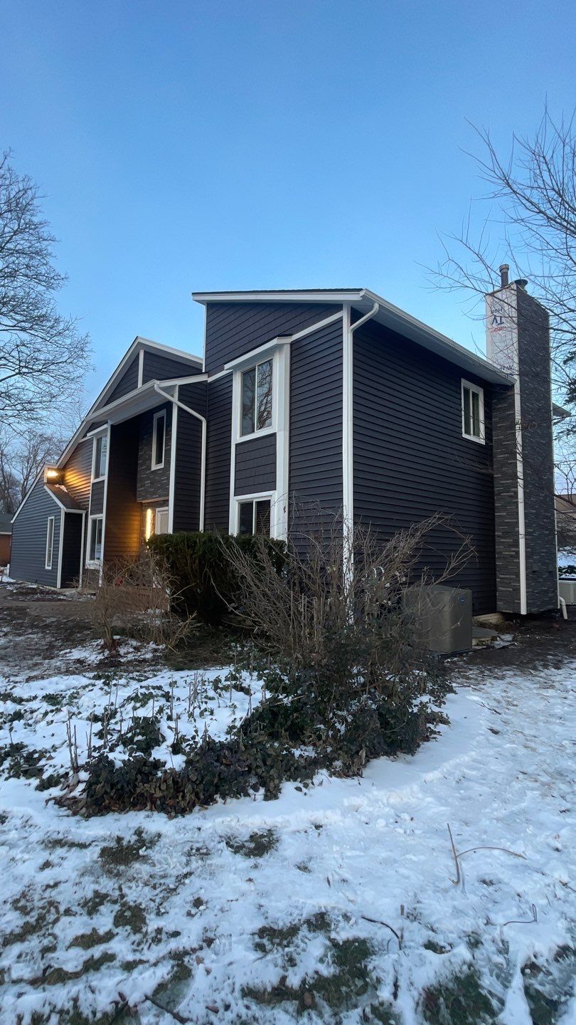 CertainTeed Monogram D5 Slate + Owens Corning Duration Colonial Slate by 180 Contractors