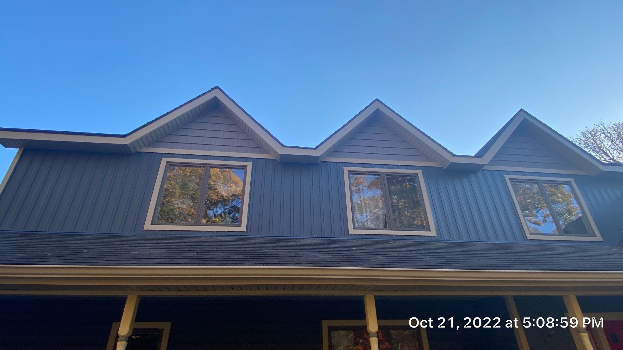 CertainTeed Monogram D5 Pacific Blue + Cedar Impression Shake Driftwood Blend & Pacific Blue + CertainTeed Board & Batten Pacific Blue by 180 Contractors