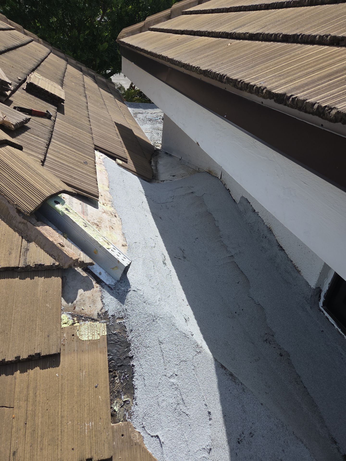 Flat Roof Restoration and Silicone Coating in Boca Raton by Aastro Roofing