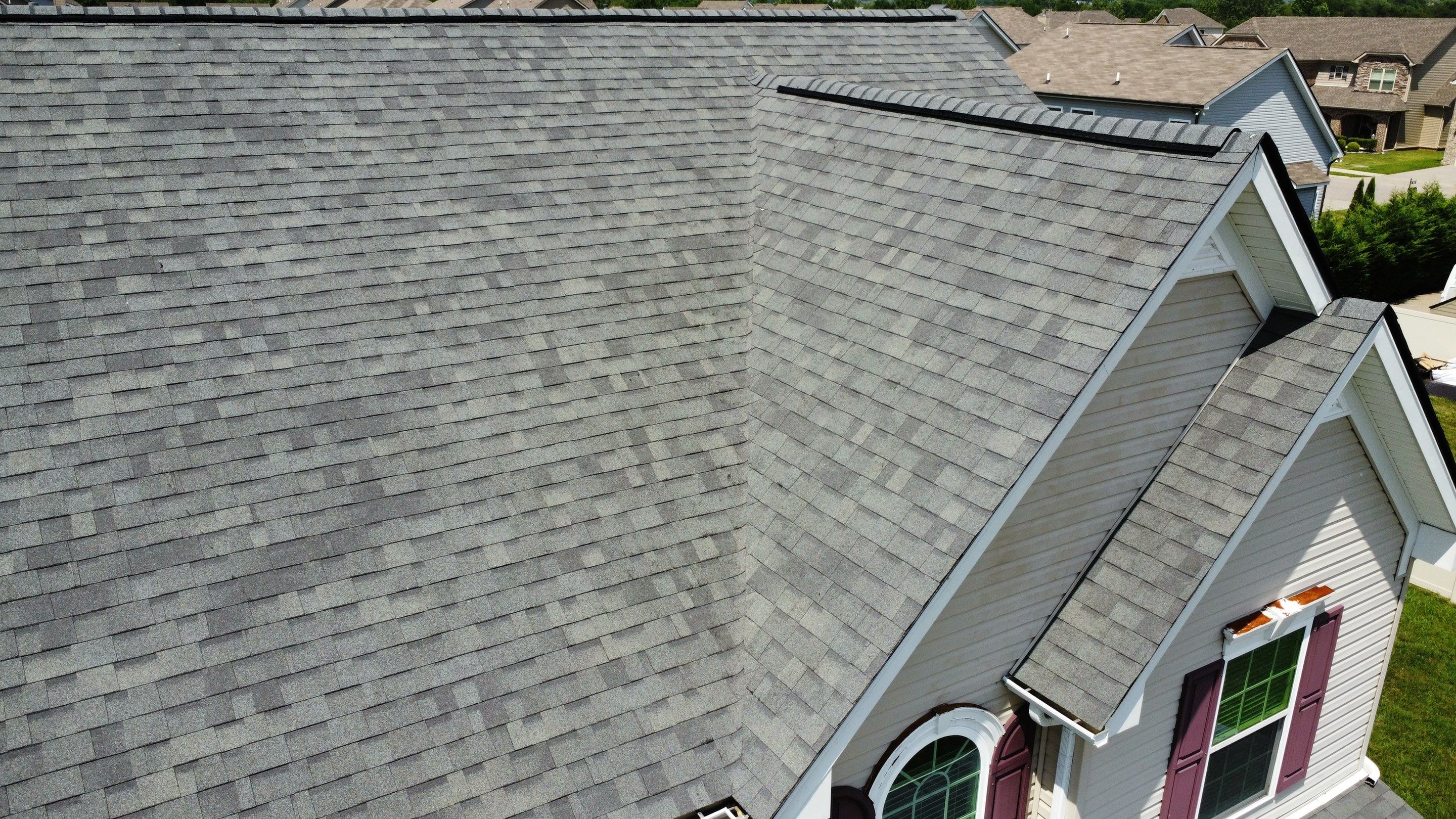 Residential Roofing Installation using Owens Corning Oakridge Roofing System by Undersun Roofing 