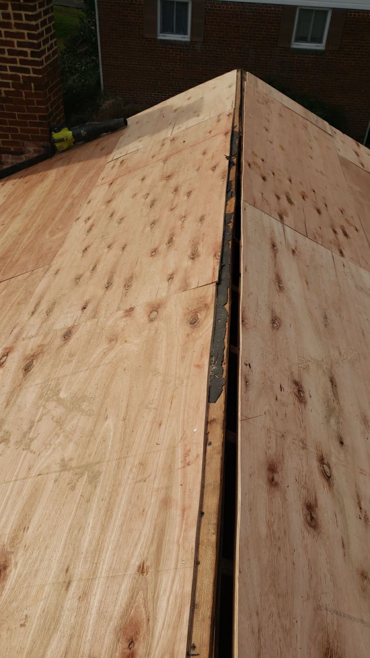 Annandale: CertainTeed Landmark Pro Designer Shingles in Max Def Charcoal Black by RM Banning, Inc.