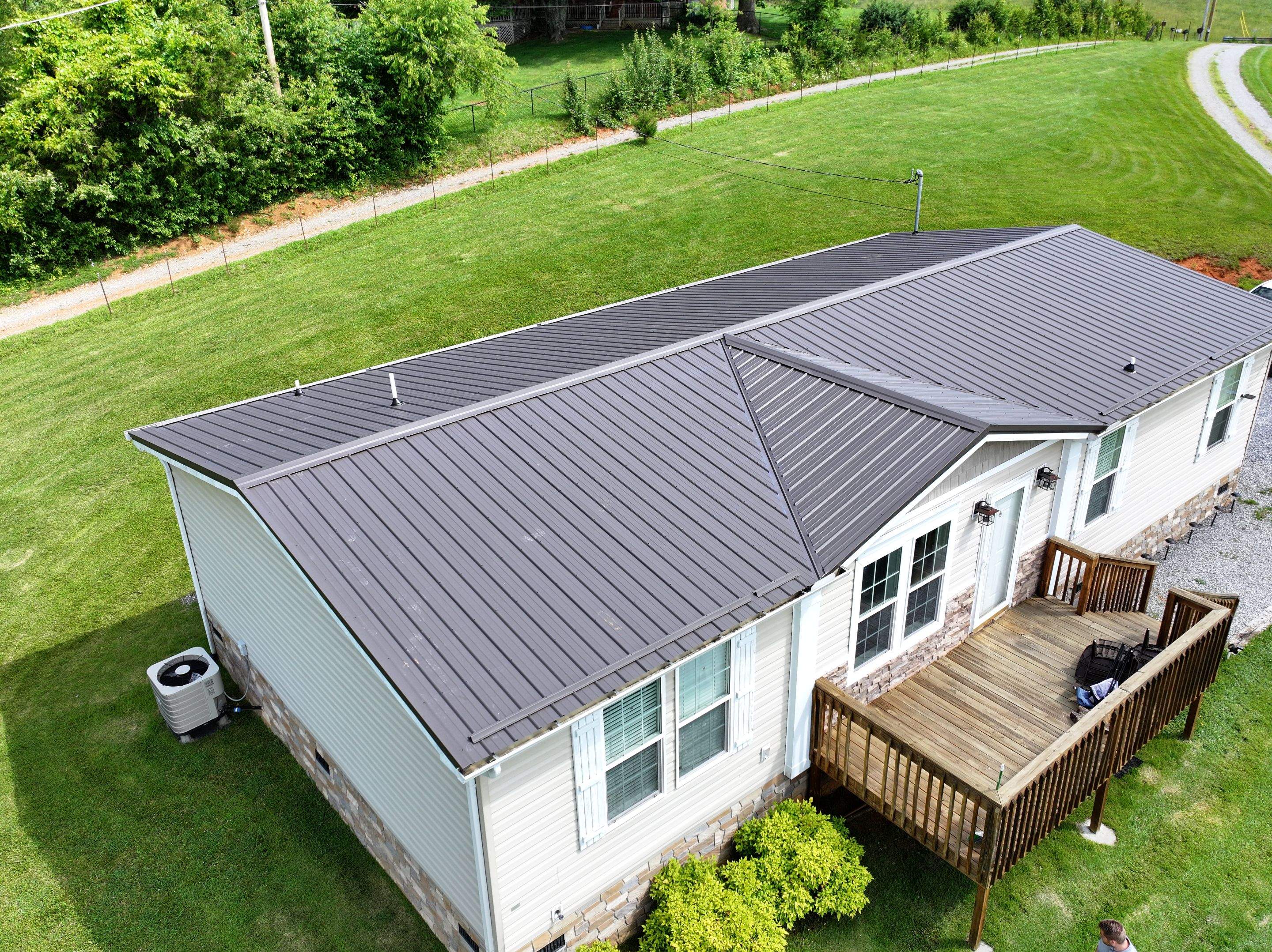 Williams Residence by Omnia Roofing