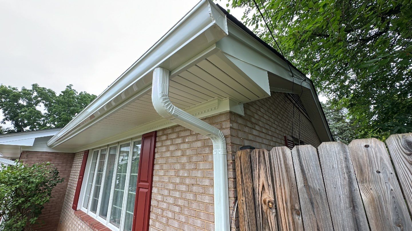 Manassas: CertainTeed Landmark Pro Designer Shingles in Max Def Moire Black by RM Banning, Inc.