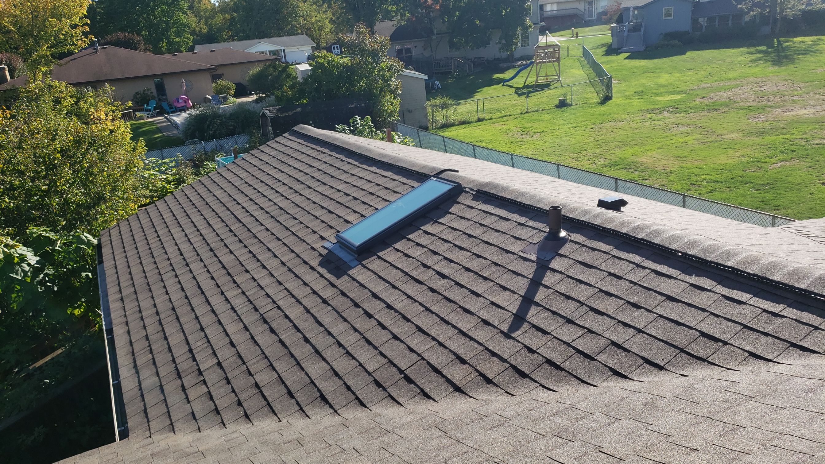 ATLAS PINNACLE COLOR: PRISTINE HEATHER DRIP EDGE: MUSKET BROWN by Eagle Eye Roofing
