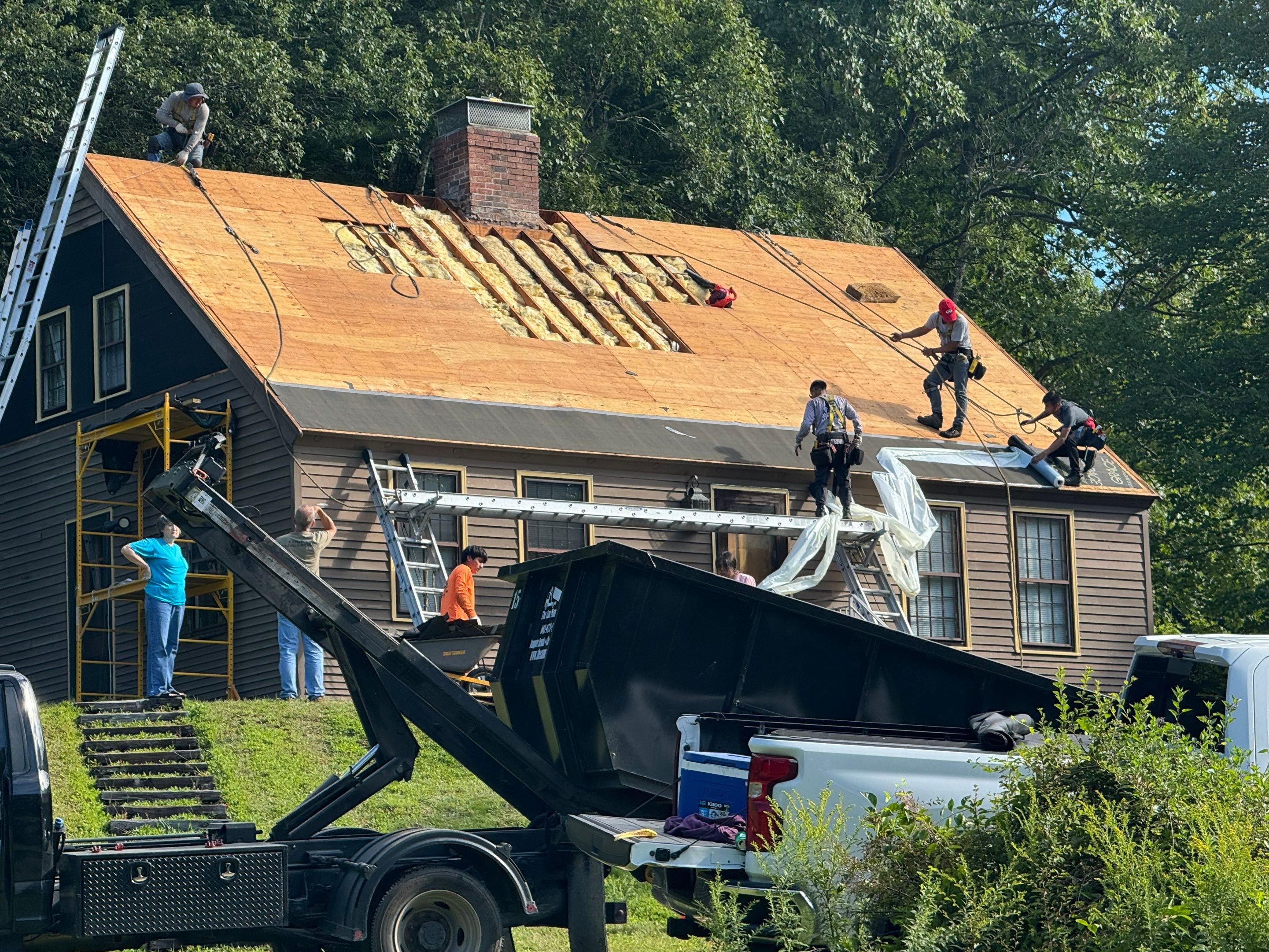 Pittsfield, NH – Owens Corning TruDefinition® Roof Installation by Tall pine roofing