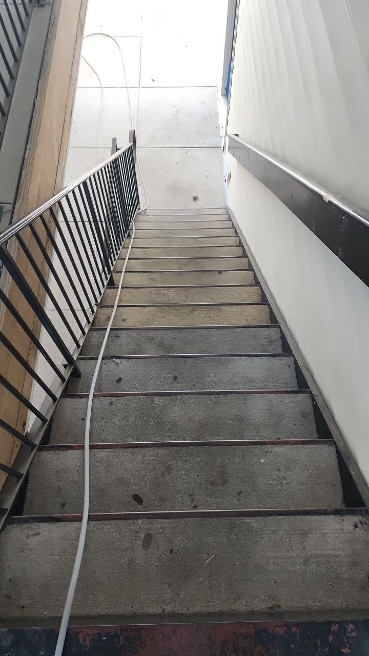 Appartment cleaning by Power Wash Masters LLC