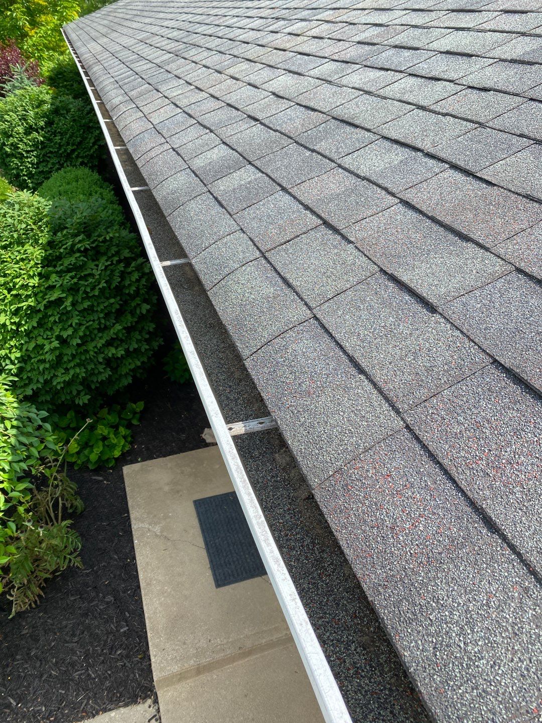 Landmark Pro Installation in Lewis Center by Best Roofing & Siding Company