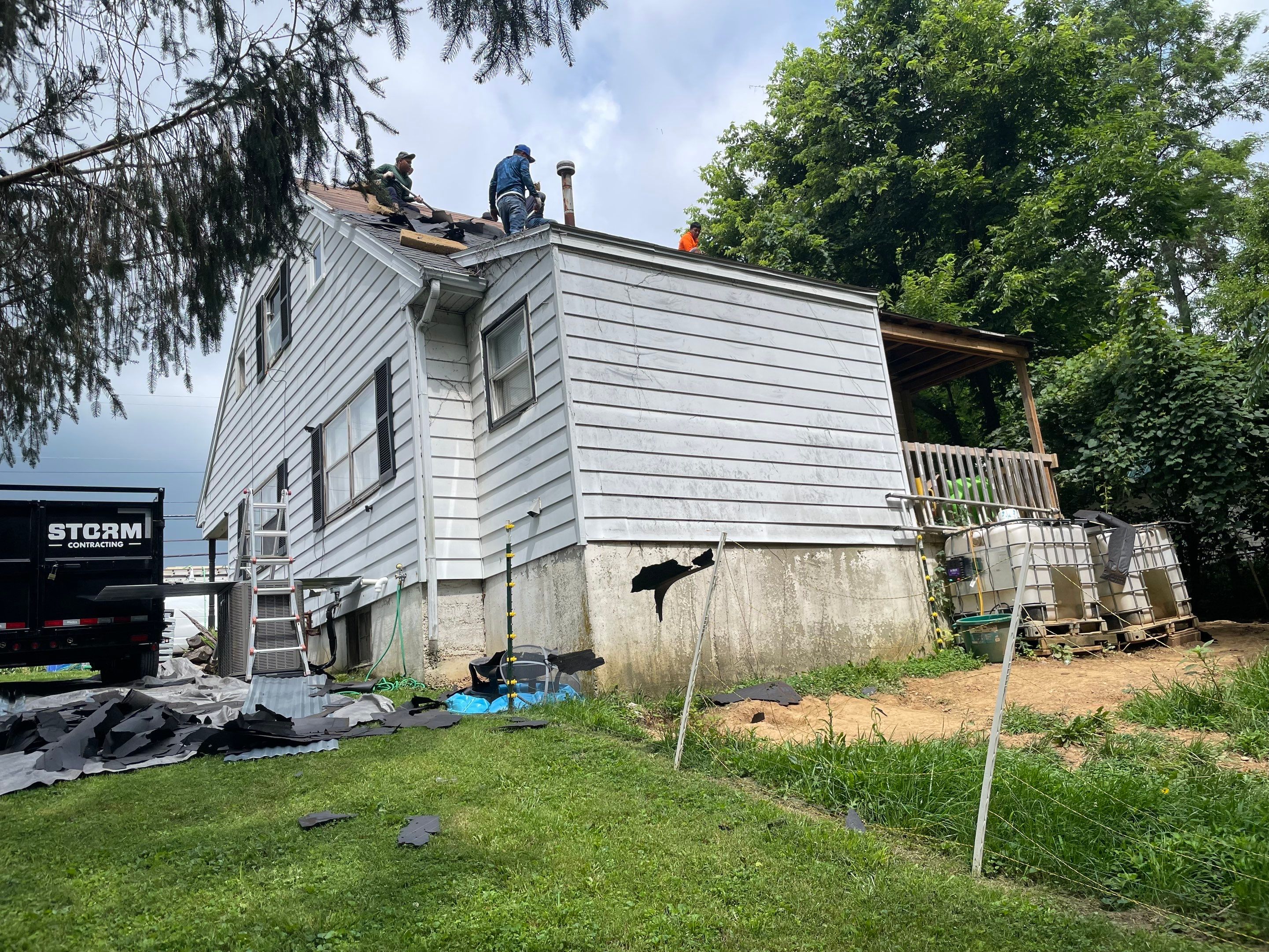 Siding Replacement by Storm Contracting 