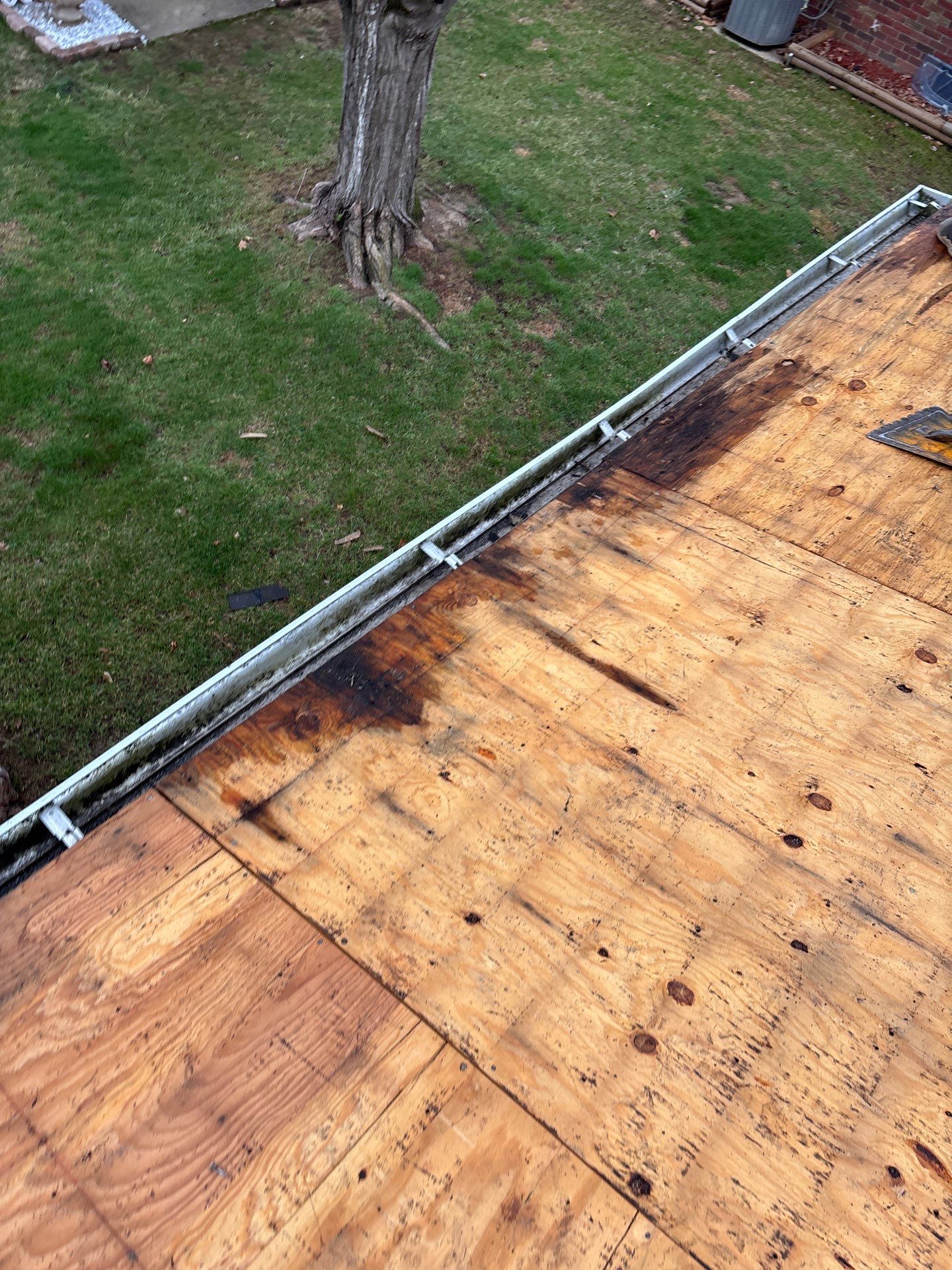 Garage Roof Installation using GAF Timberline HDZ Charcoal by Rainstoppers Roofing
