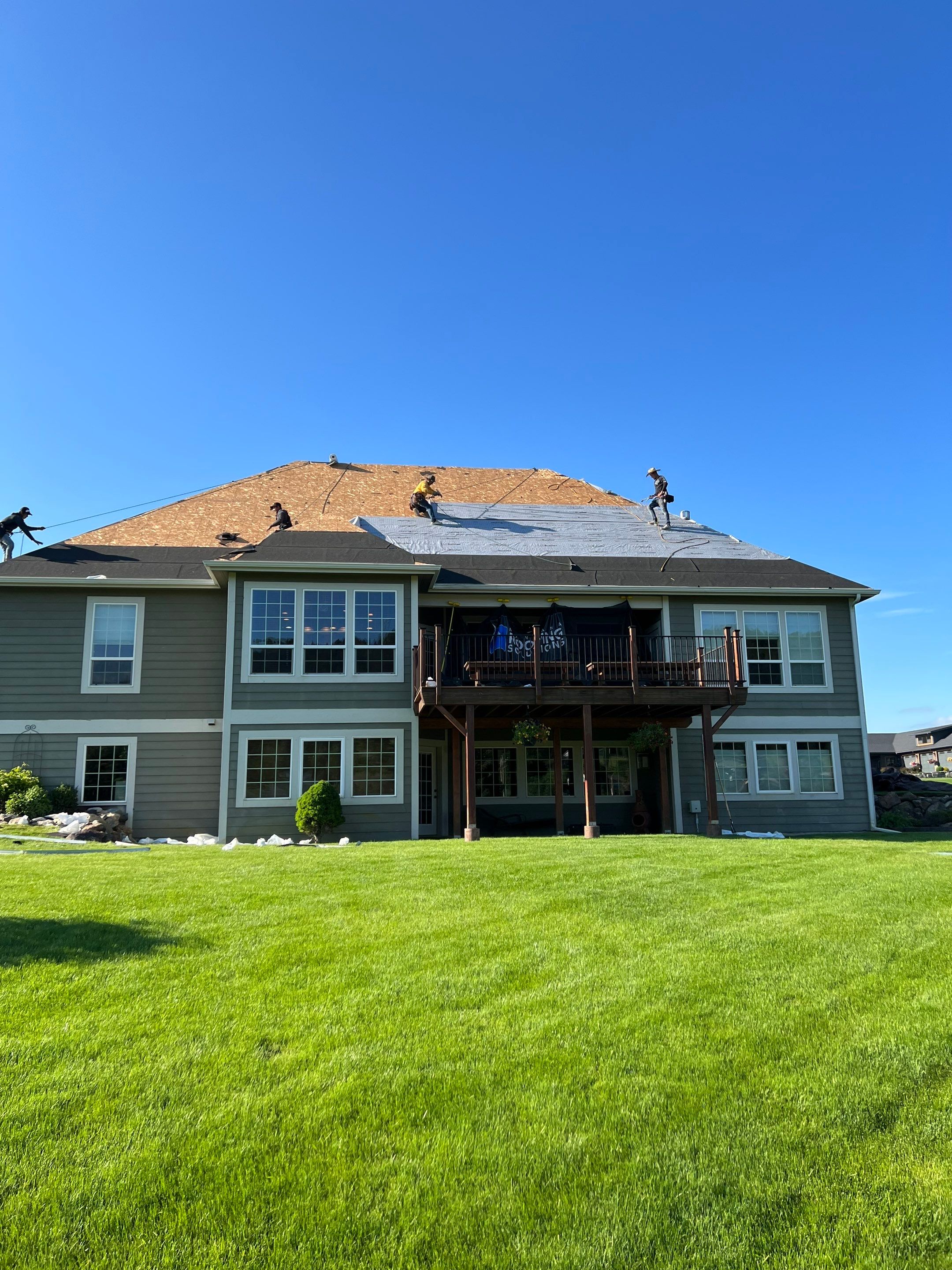 GAF Timberline HDZ - Weathered Wood by Montana Roofing Solutions