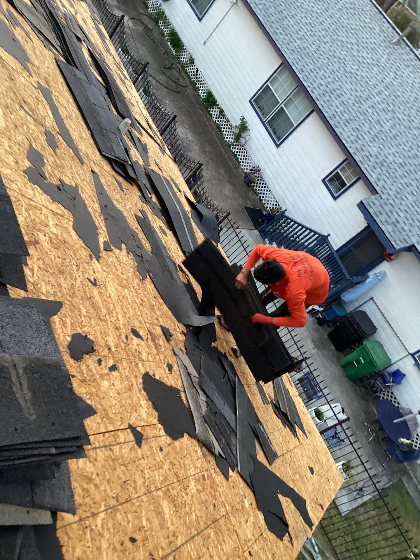 Residential Roofing Installation using Owen's Corning Duration (Lifetime) Shingles by Roof Repair Company