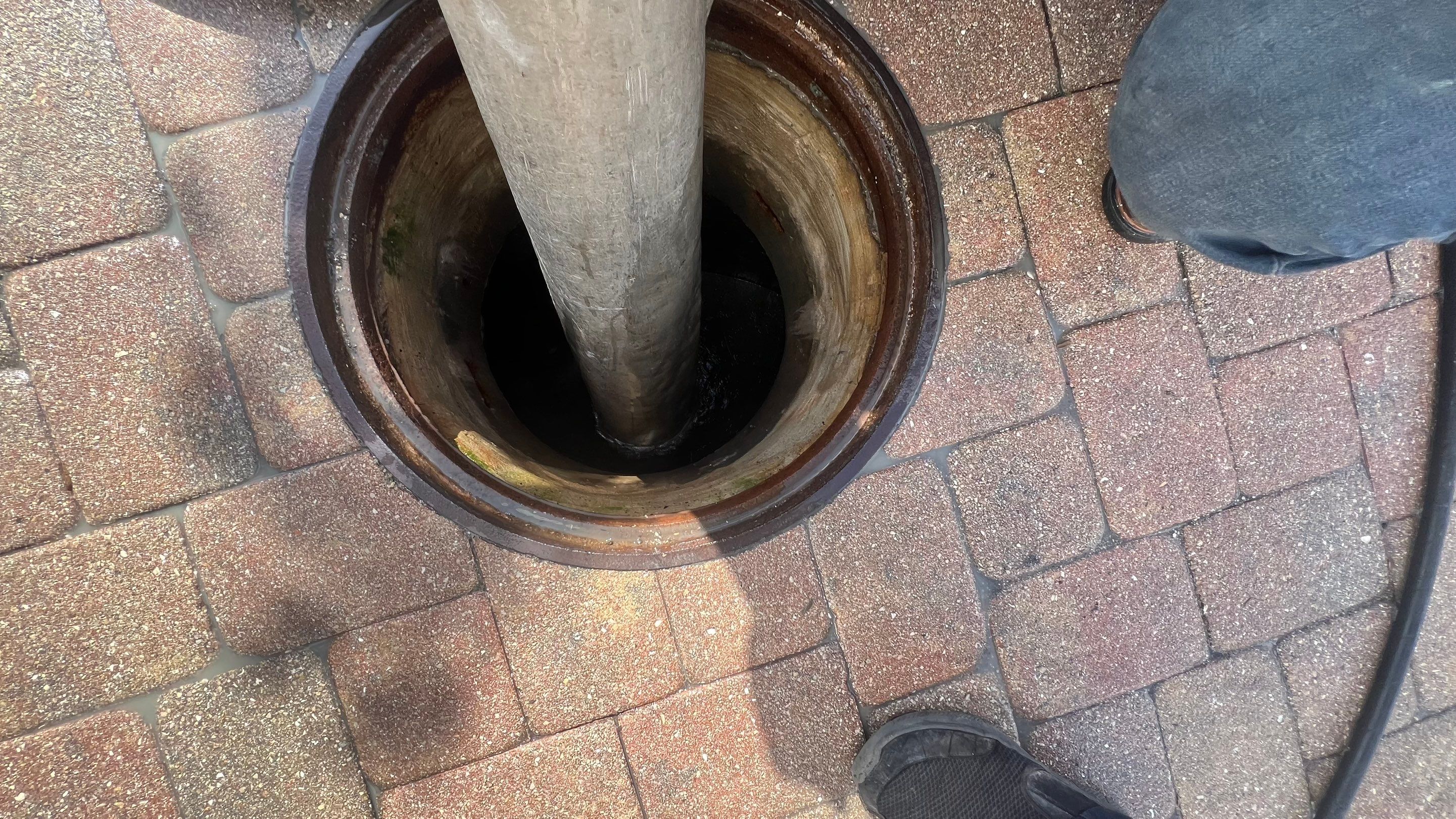 Condo Parking Garage Cleanup and Stormwater System Maintenance by APS Power & Water
