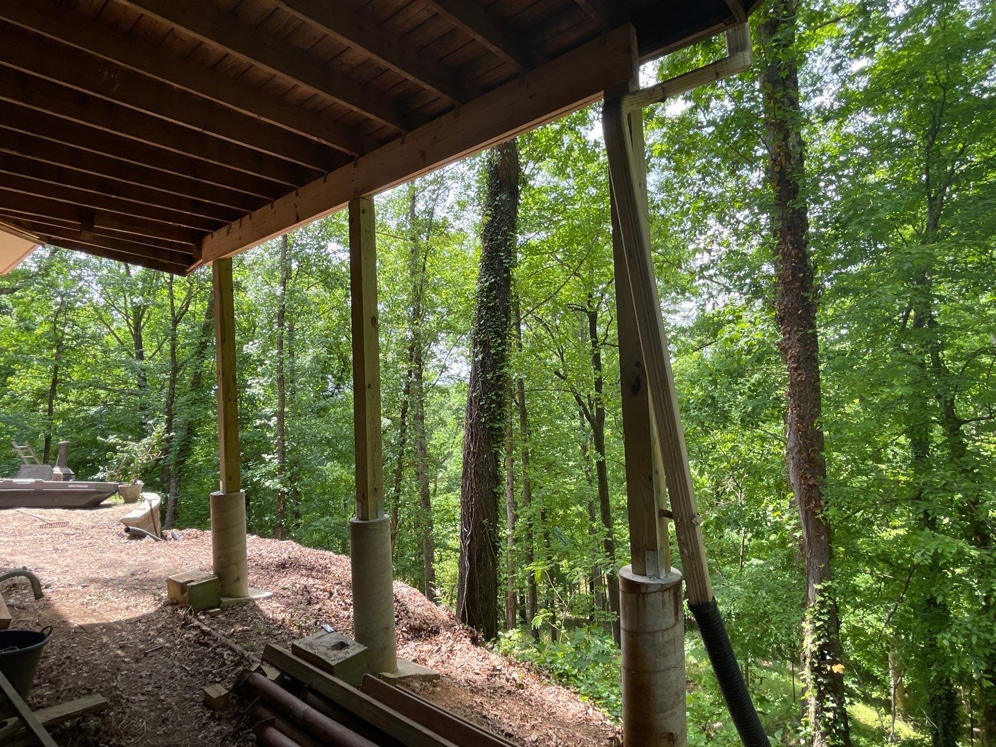 Riverchase - Structural Support by Pillar and Pine