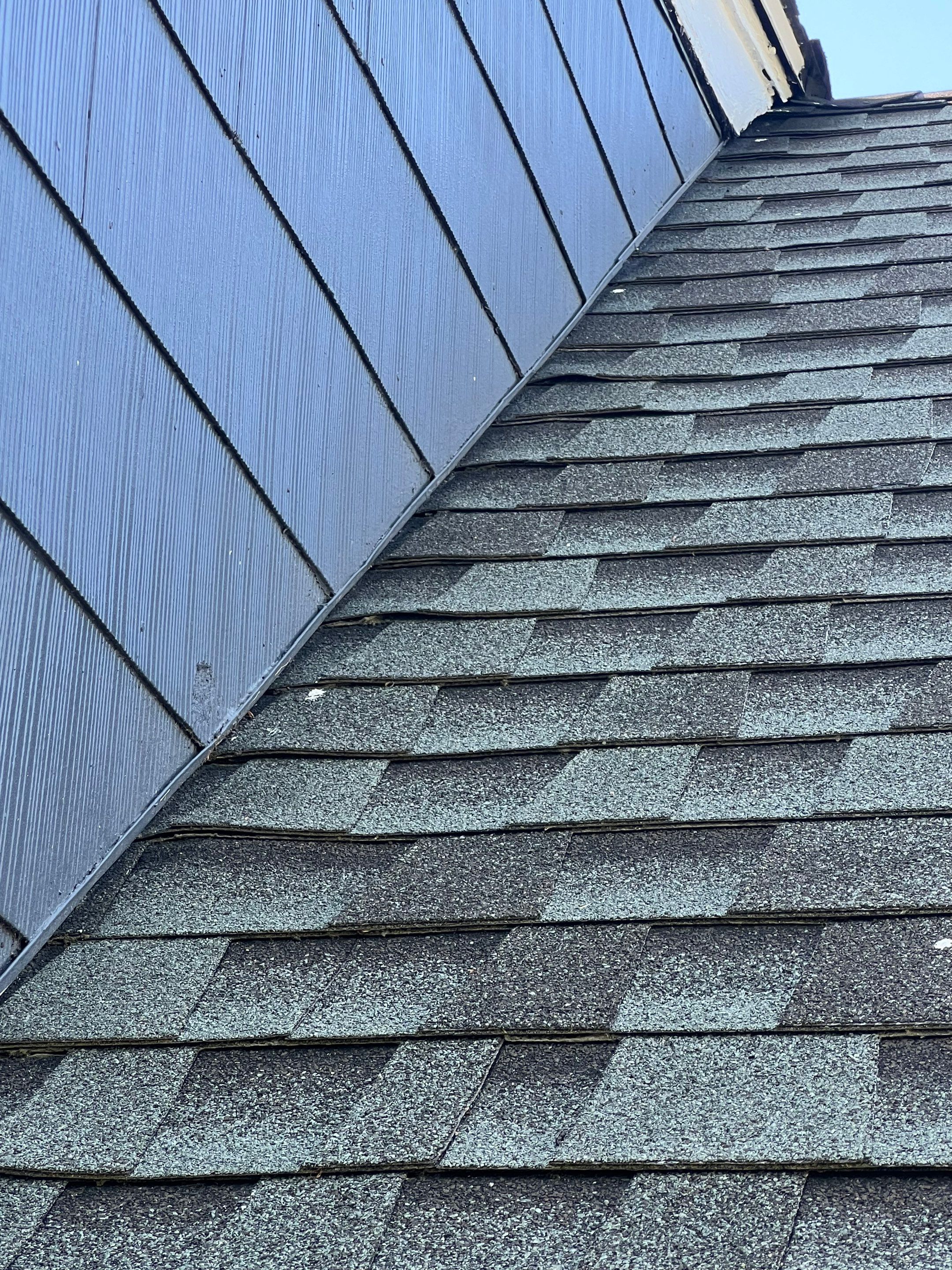 Roof and Flat Roof Membrane Replacement in Lowell, MA by Mighty Dog Roofing of Greater Middlesex County
