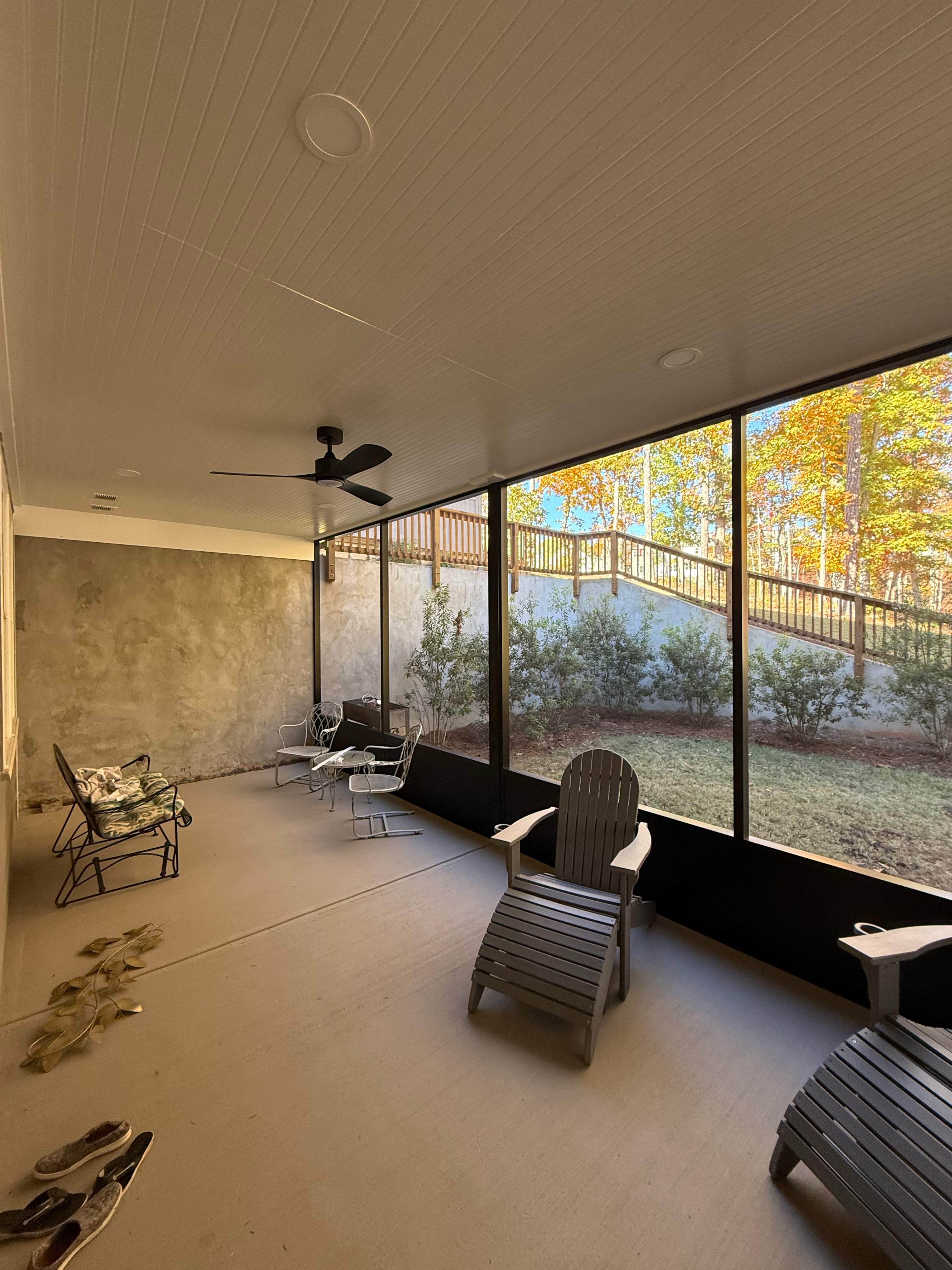 Screen Porch  by Swift Home Renovations 