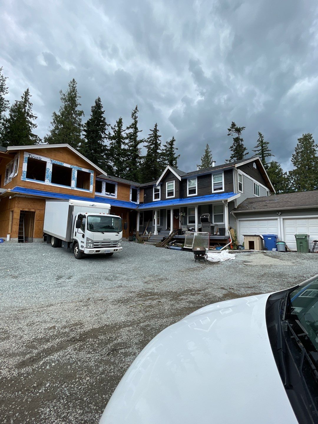 Residential Roofing Installation using OC Oakridge shingles and Duraclad Accent roof by Top Notch Roofing Inc