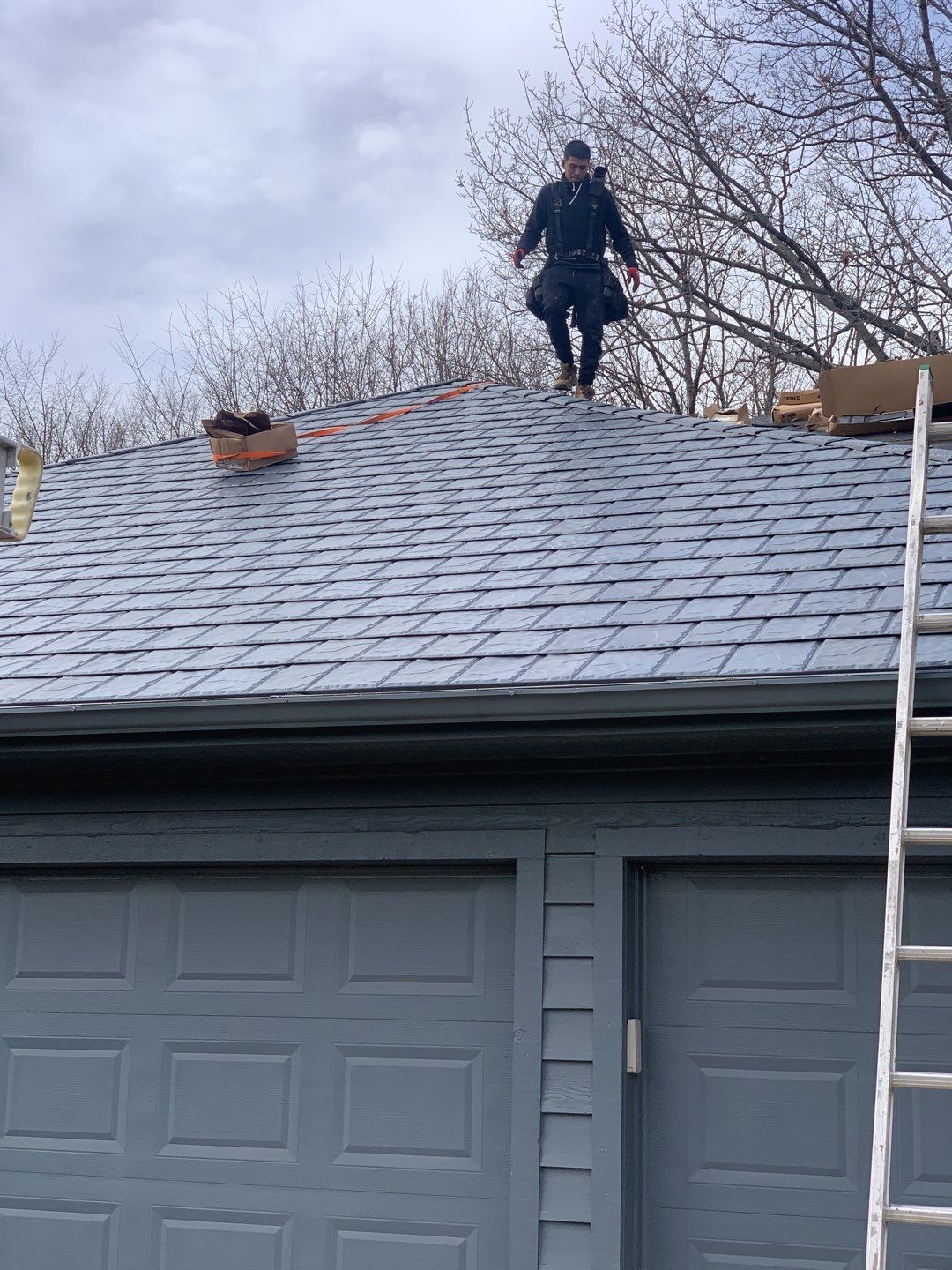 EDCO Arrowline Slate Metal Shingle Roof in Fort Wayne, Indiana by 4Ever Metal Roofing