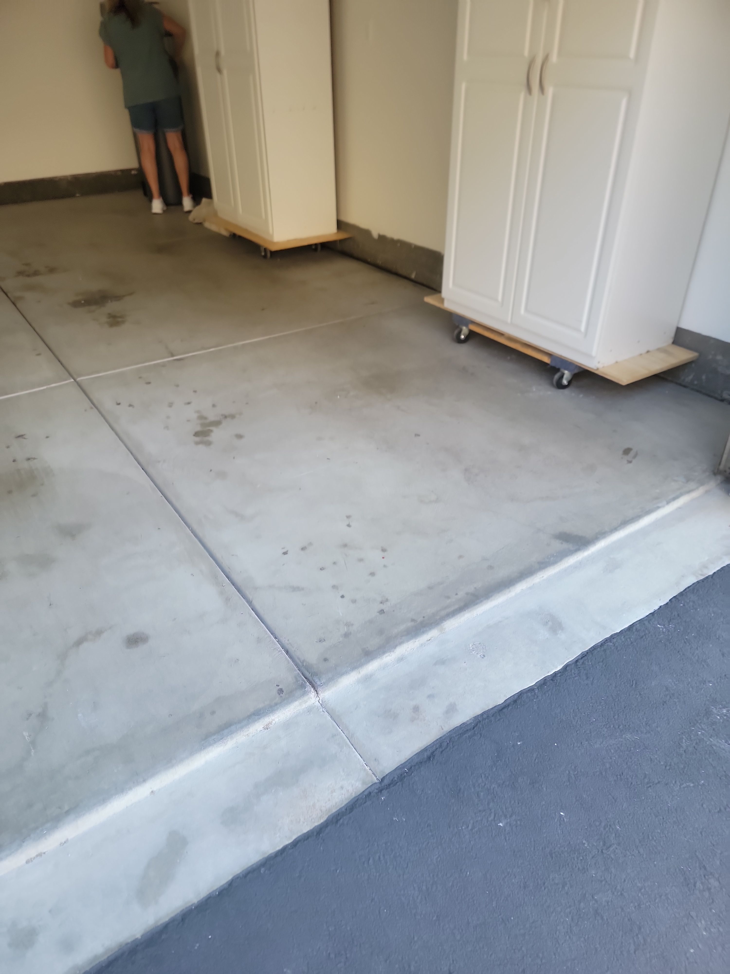 Old boring garage to amazing shine! by MGP Coatings