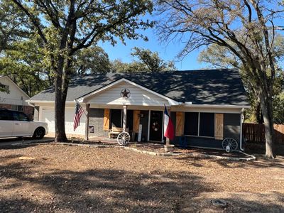 Residential Roofing Installation using IKO Cambridge 30yr Architectural Shingles. Color: Dual Black