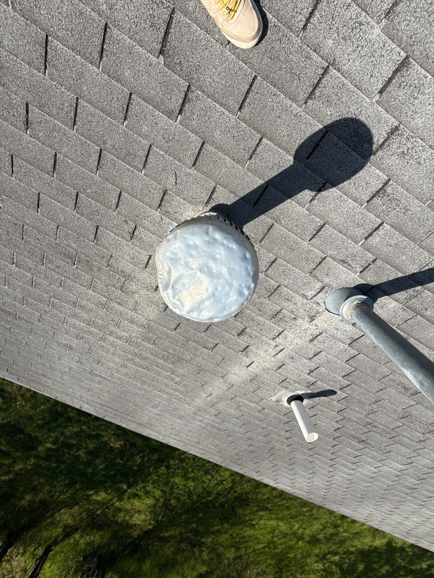 Owens Corning Oakridge Brownwood by In & Out Construction & Remodeling, LLC