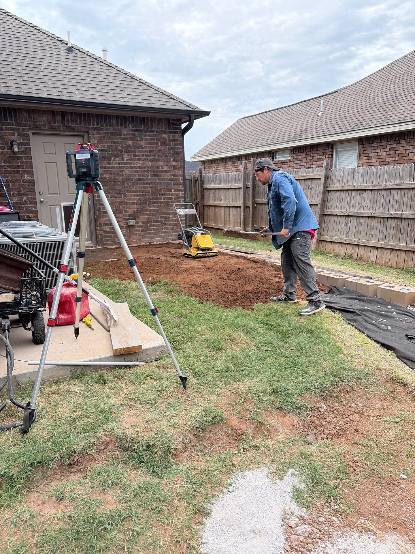 Custom Segmental Block Retaining Wall and Sod Installation in Lawton by Clays Services Inc
